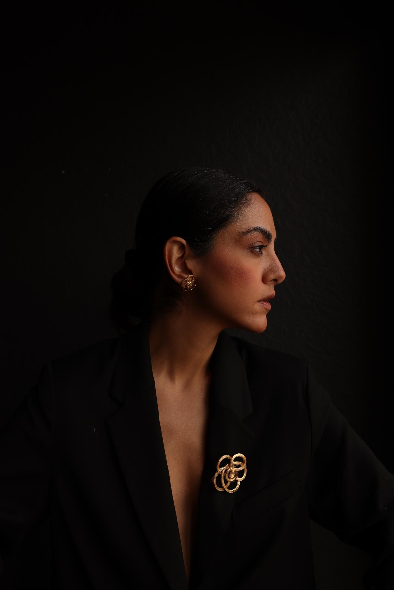 Golden Bloom Vintage Set (Earrings & Brooch)|Vintage Baazaar 
