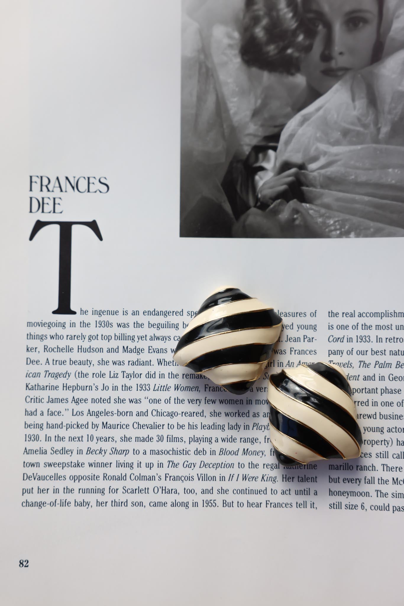 Black & White Swirl Earrings|Vintage Baazaar 
