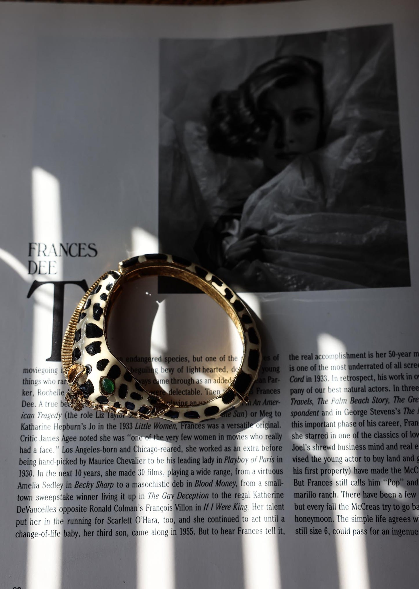 Ciner Black & White Enamel Giraffe Bracelet|Vintage Baazaar 