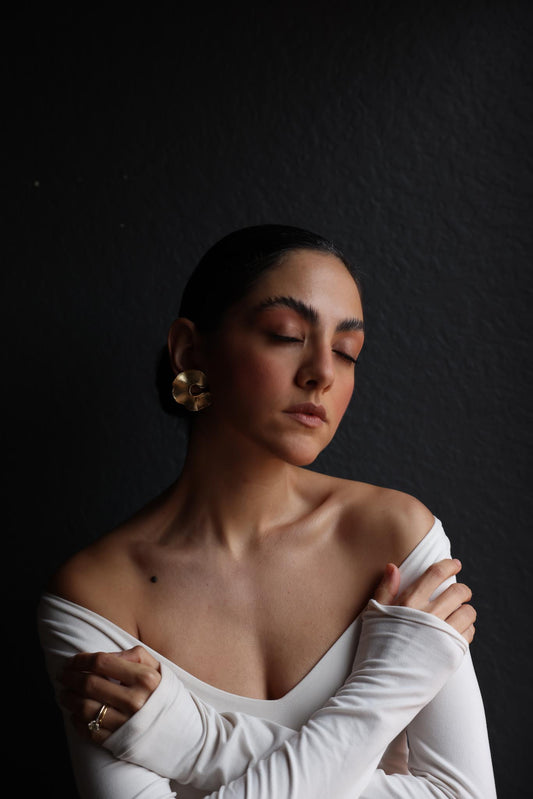 Brushed Gold Sculptural Clip-On Earrings|Vintage Baazaar 
