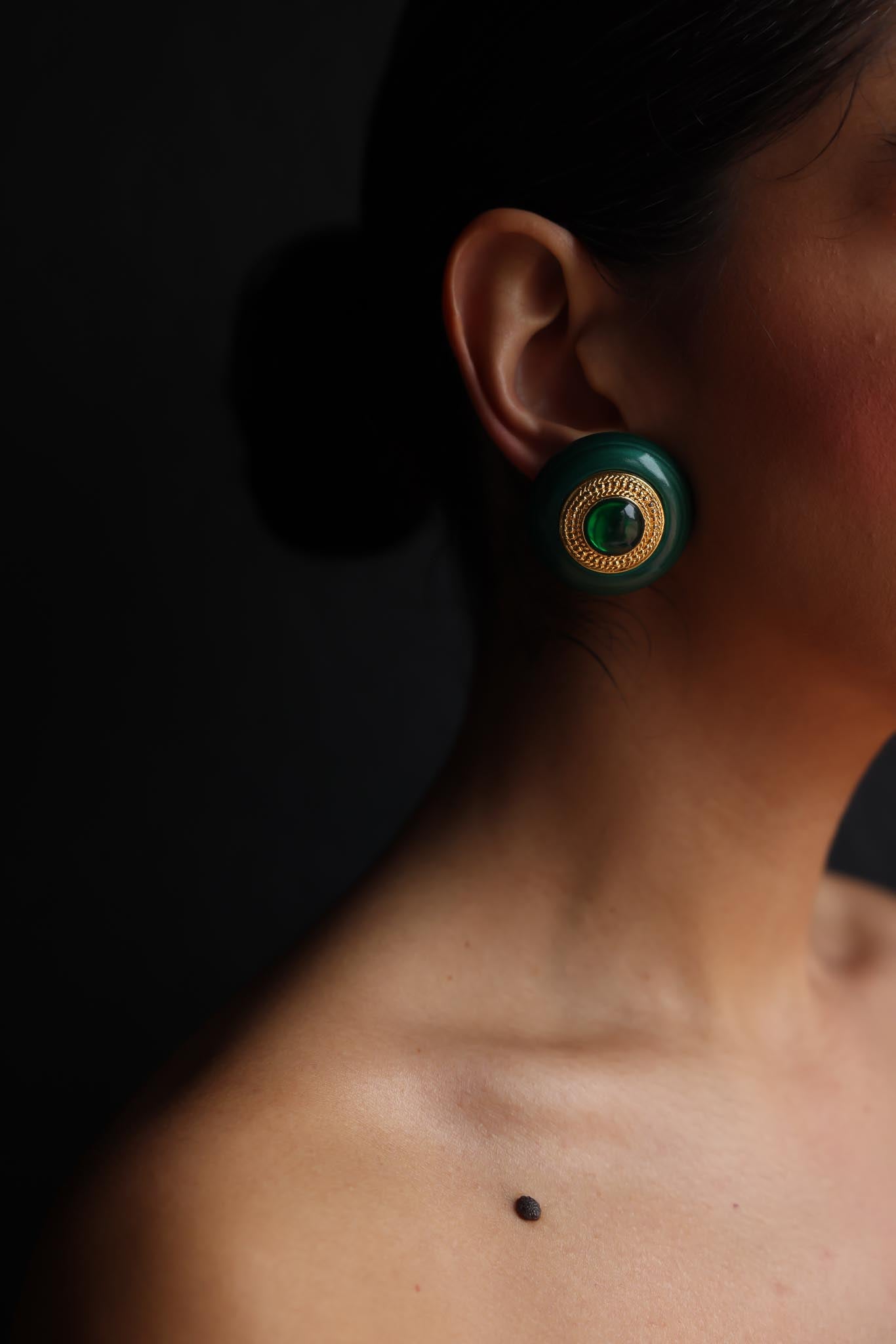 Emerald Glow Clip-On Earrings|Vintage Baazaar 