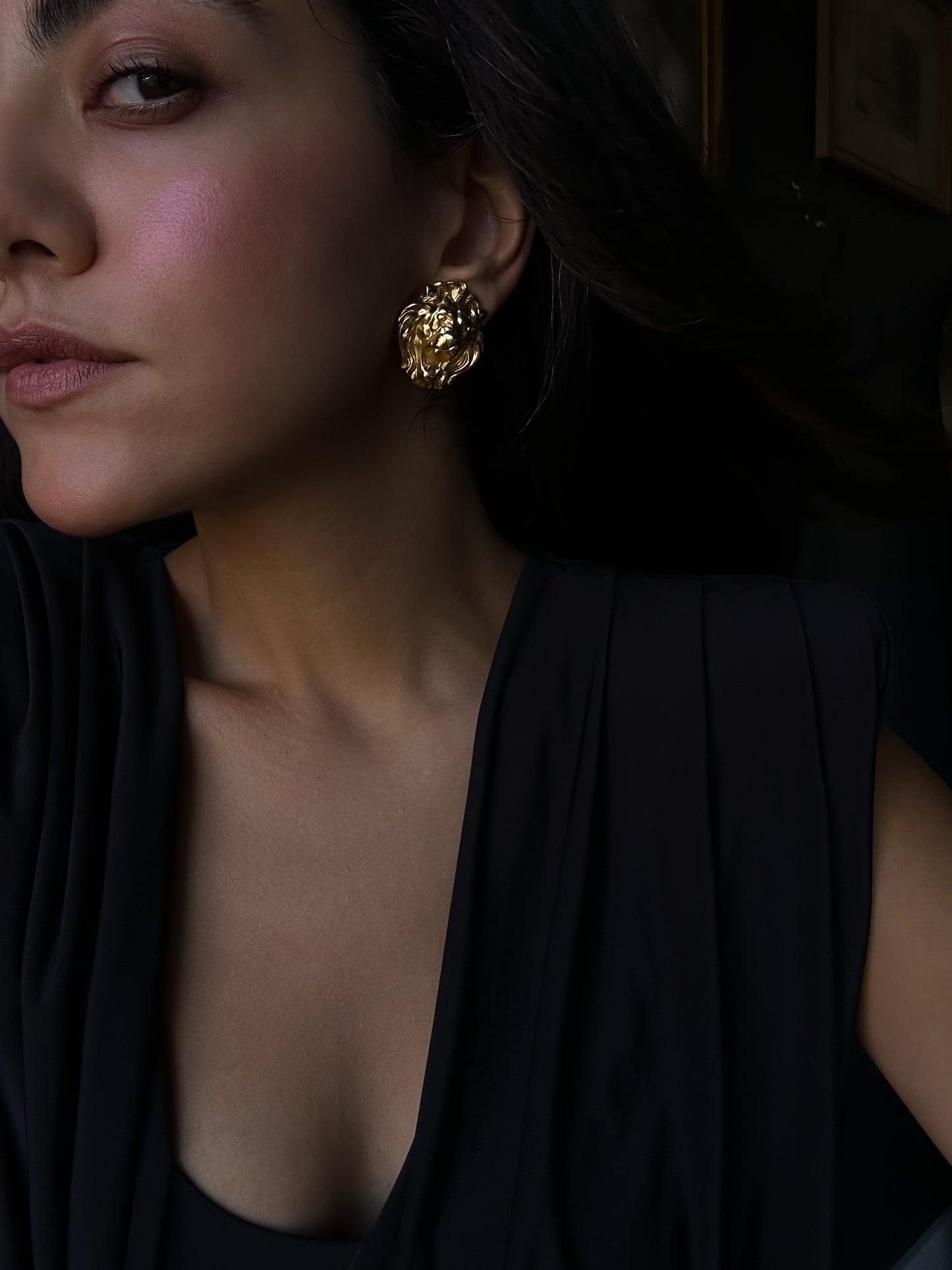 Gold Tone Lion Head Earrings|Vintage Baazaar 