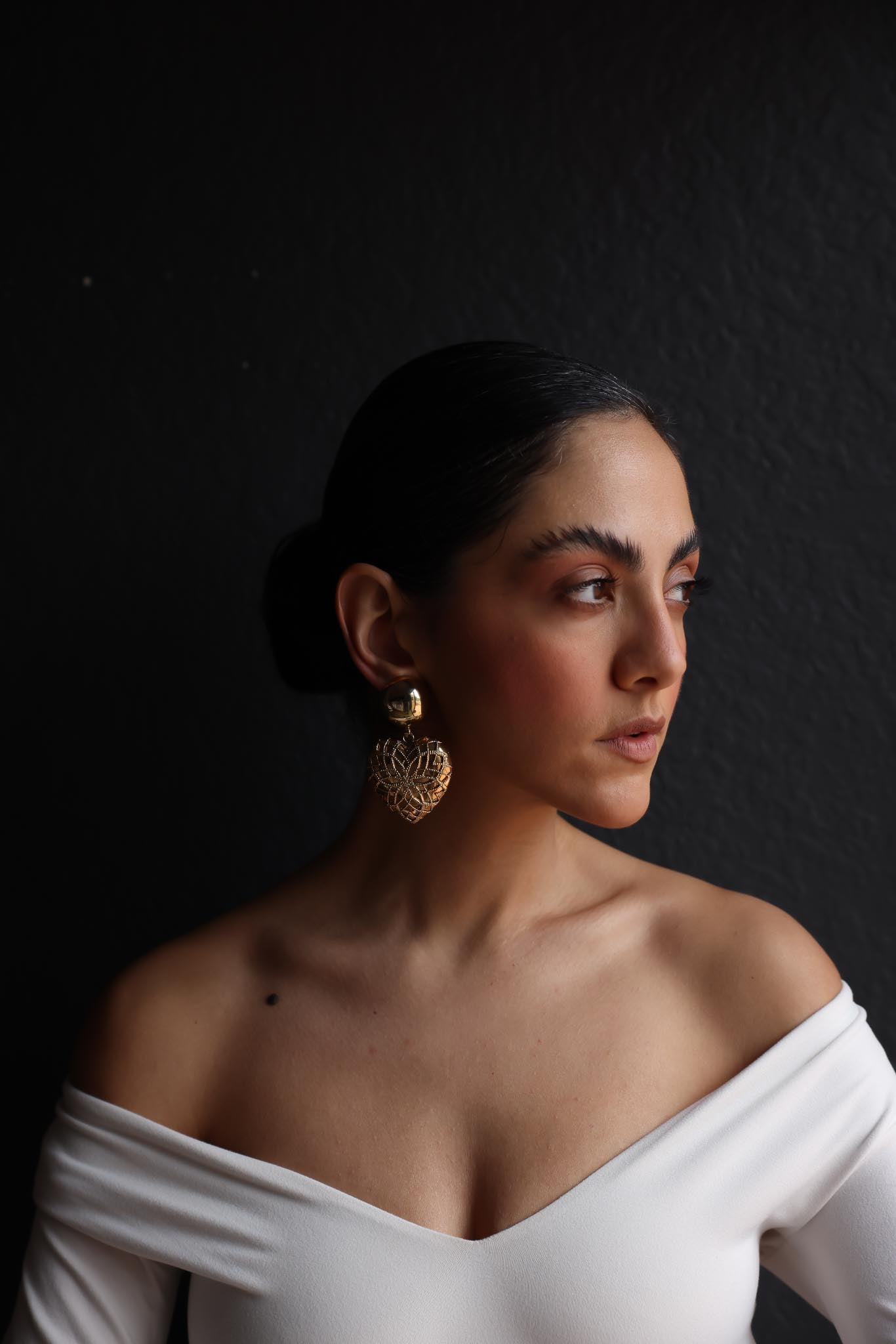Golden Heart Clip-On Earrings|Vintage Baazaar 