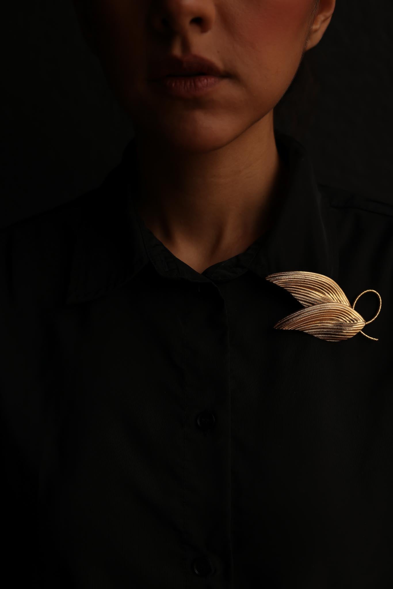 Gold Tone Leaf Brooch|Vintage Baazaar 