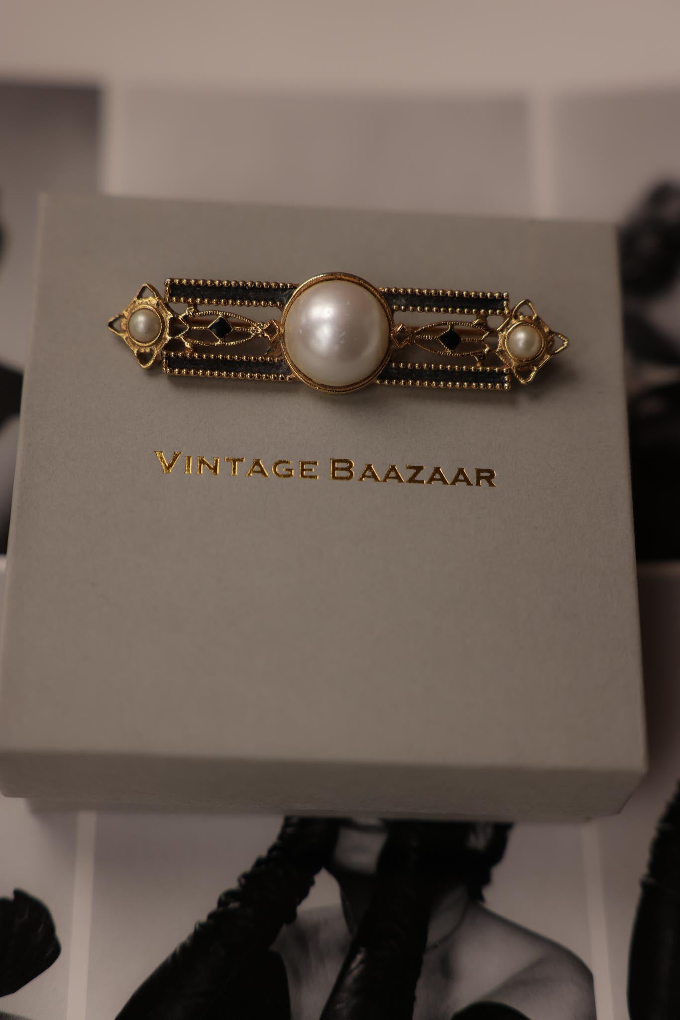Vintage Regal Pearl Bar Brooch|Vintage Baazaar 
