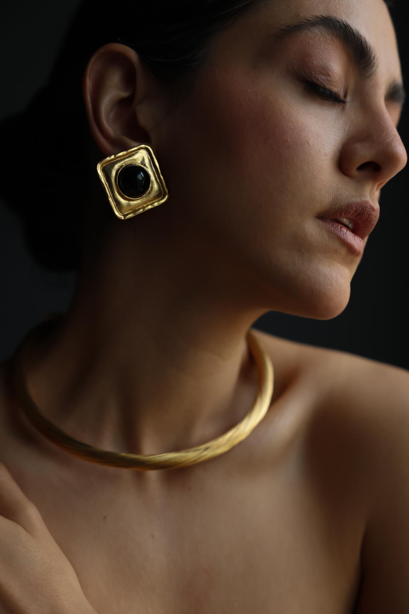 Matte Gold Square Black Cabochon Clip-On Earrings|Vintage Baazaar 