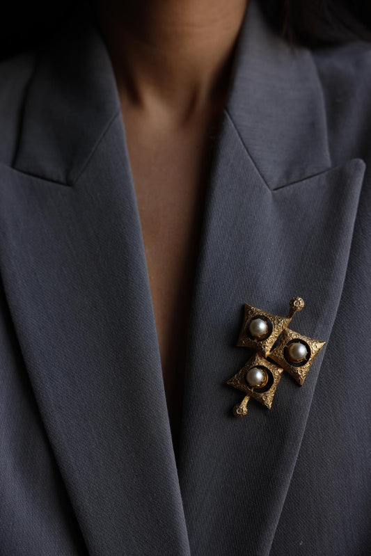 Regal Pyramid Gold Brooch|Vintage Baazaar 