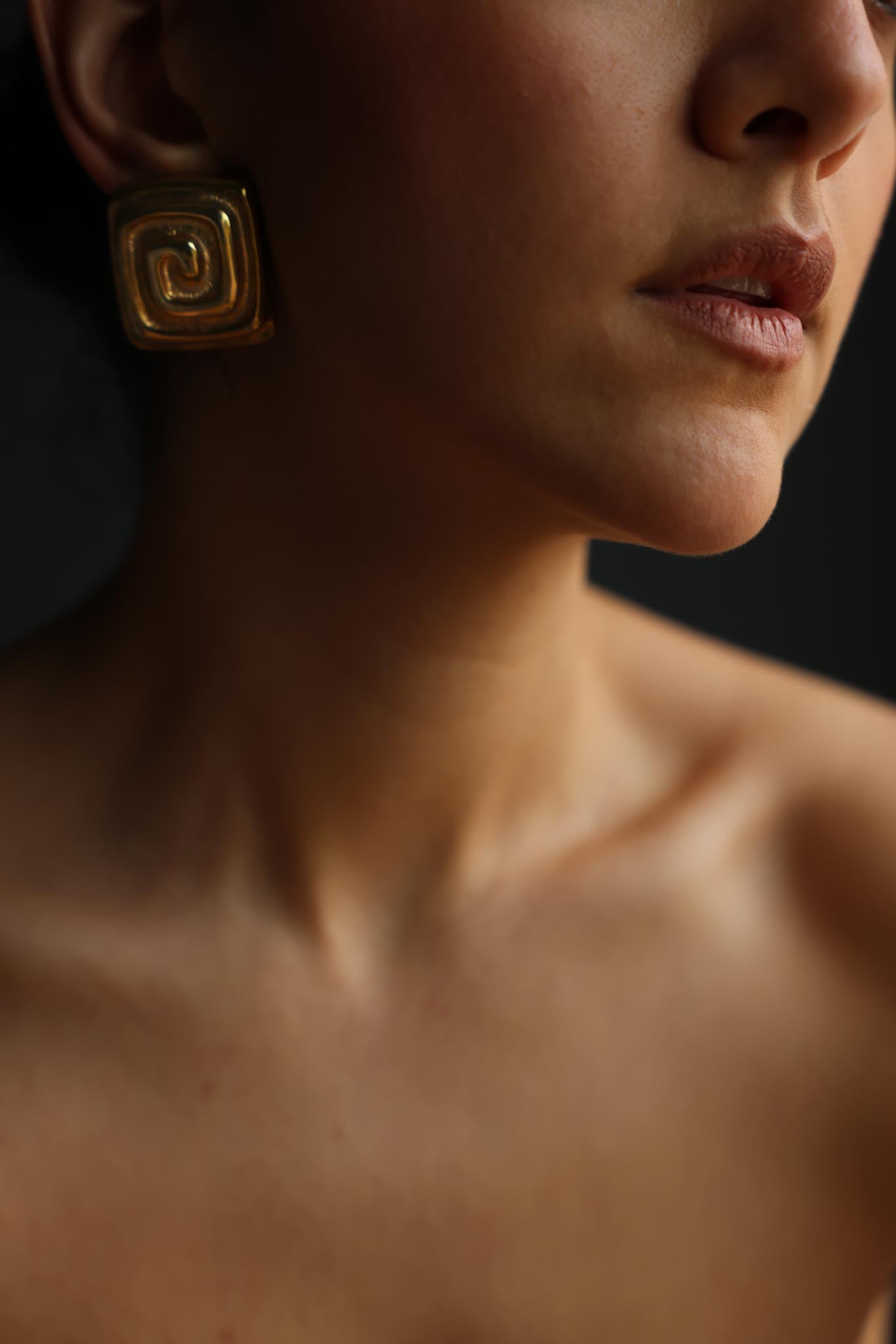 Gold Tone Spiral Square Clip-On Earrings