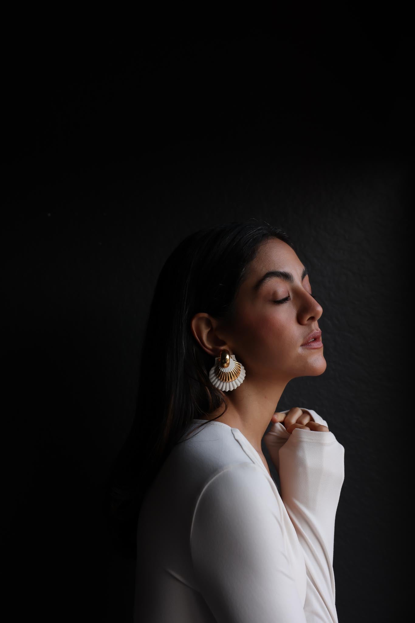 Golden Shell Cascade Earrings|Vintage Baazaar 