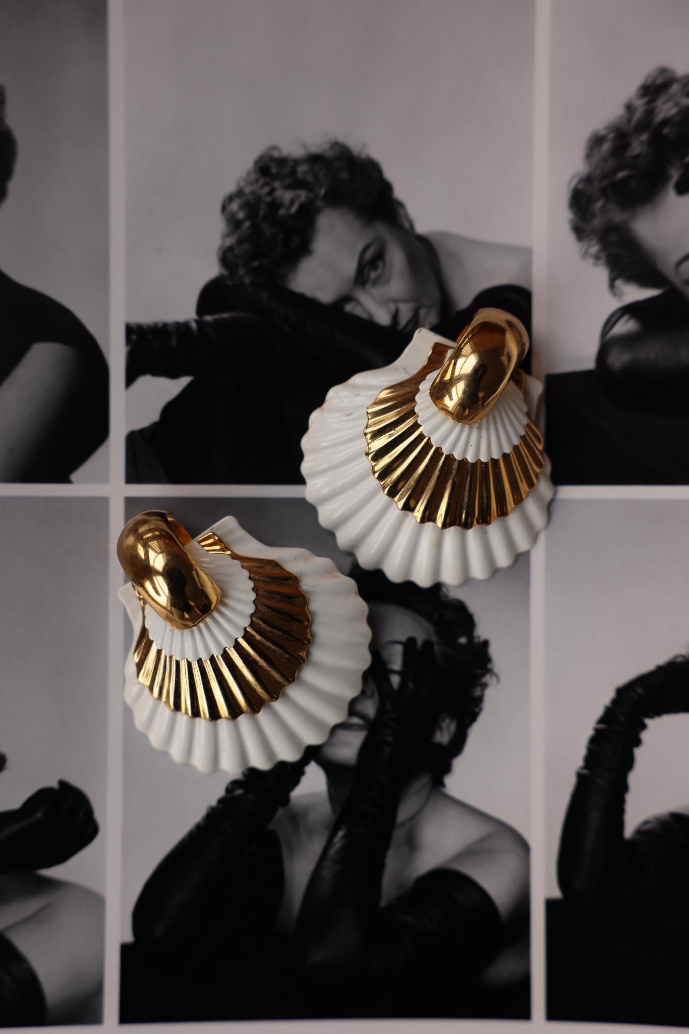Golden Shell Cascade Earrings|Vintage Baazaar 