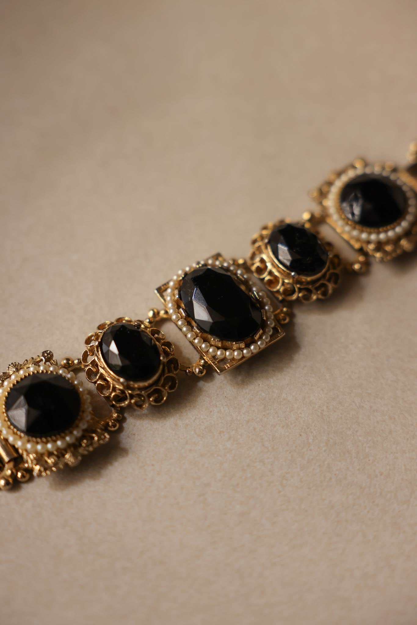 Gold-Plated Antique Bracelet with Glass and Faux Pearls|Vintage Baazaar 