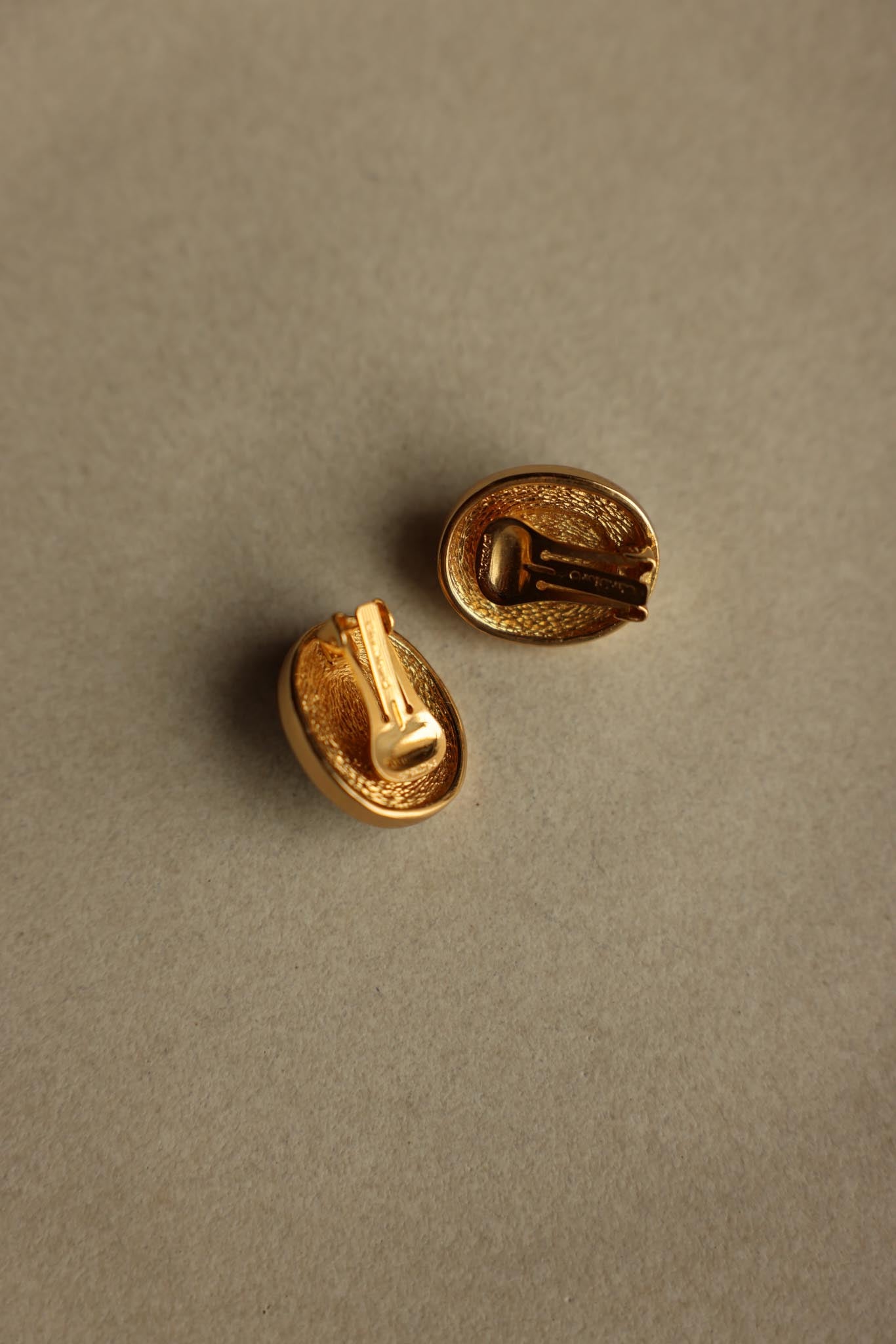 1980s Christian Dior Oval Turquoise Glass Rhinestone Gold Plated Clip-On Earrings|Vintage Baazaar 