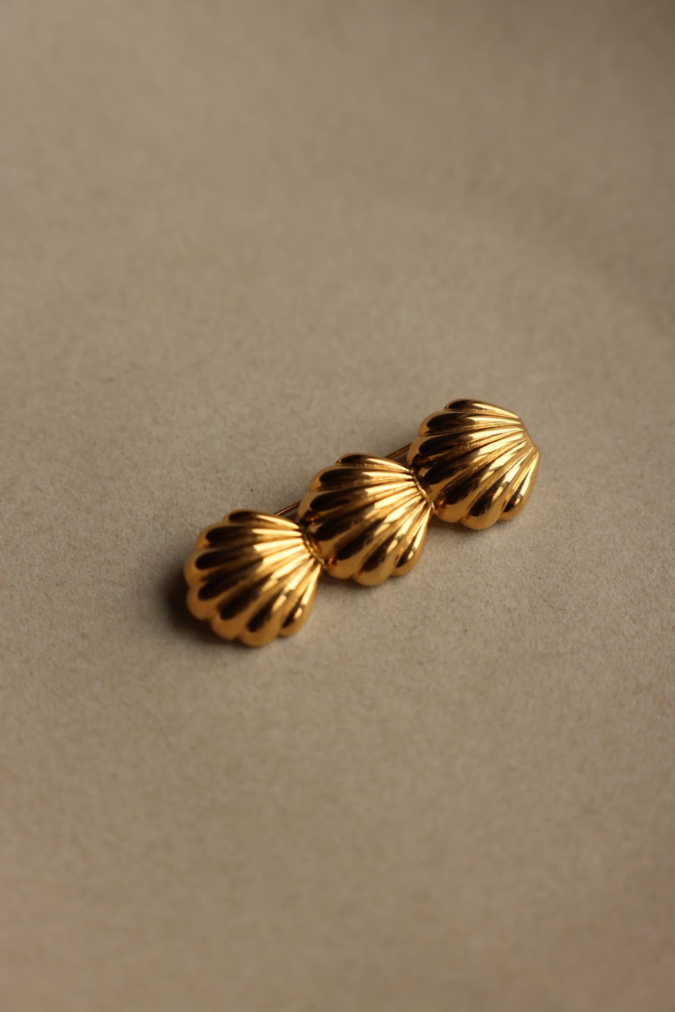 Gold-Plated Triple Shell Brooch|Vintage Baazaar 