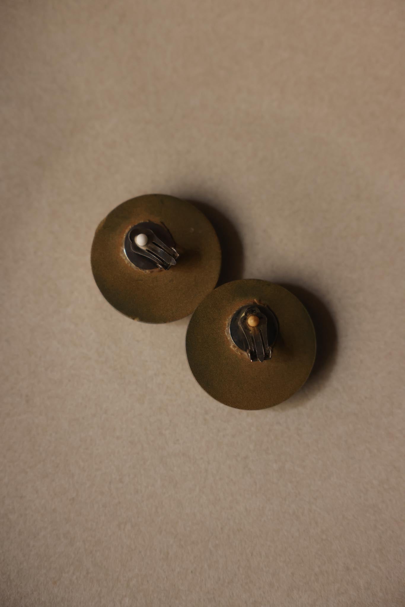 Earthy Swirl Clip-On Earrings|Vintage Baazaar 