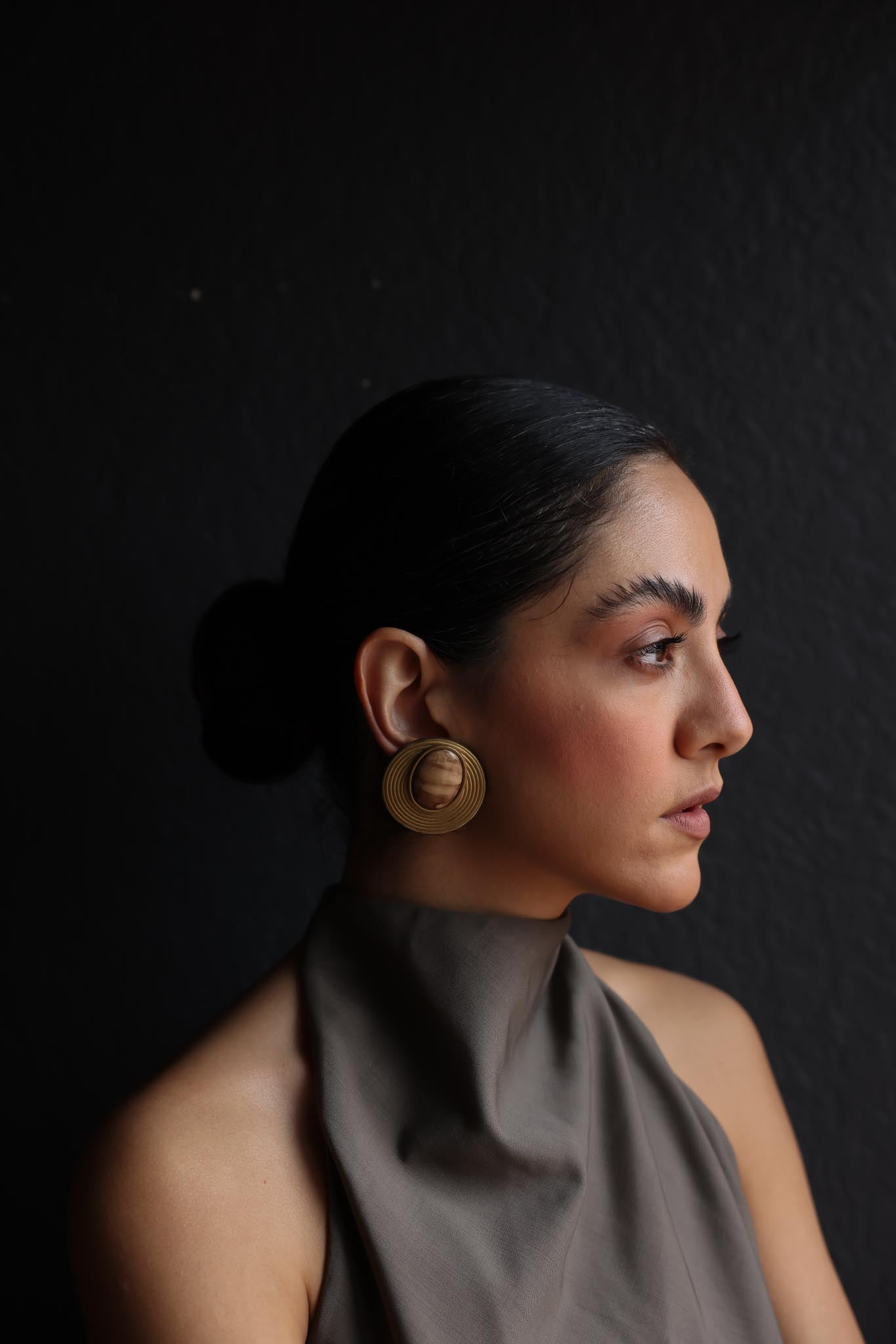 Earthy Swirl Clip-On Earrings|Vintage Baazaar 