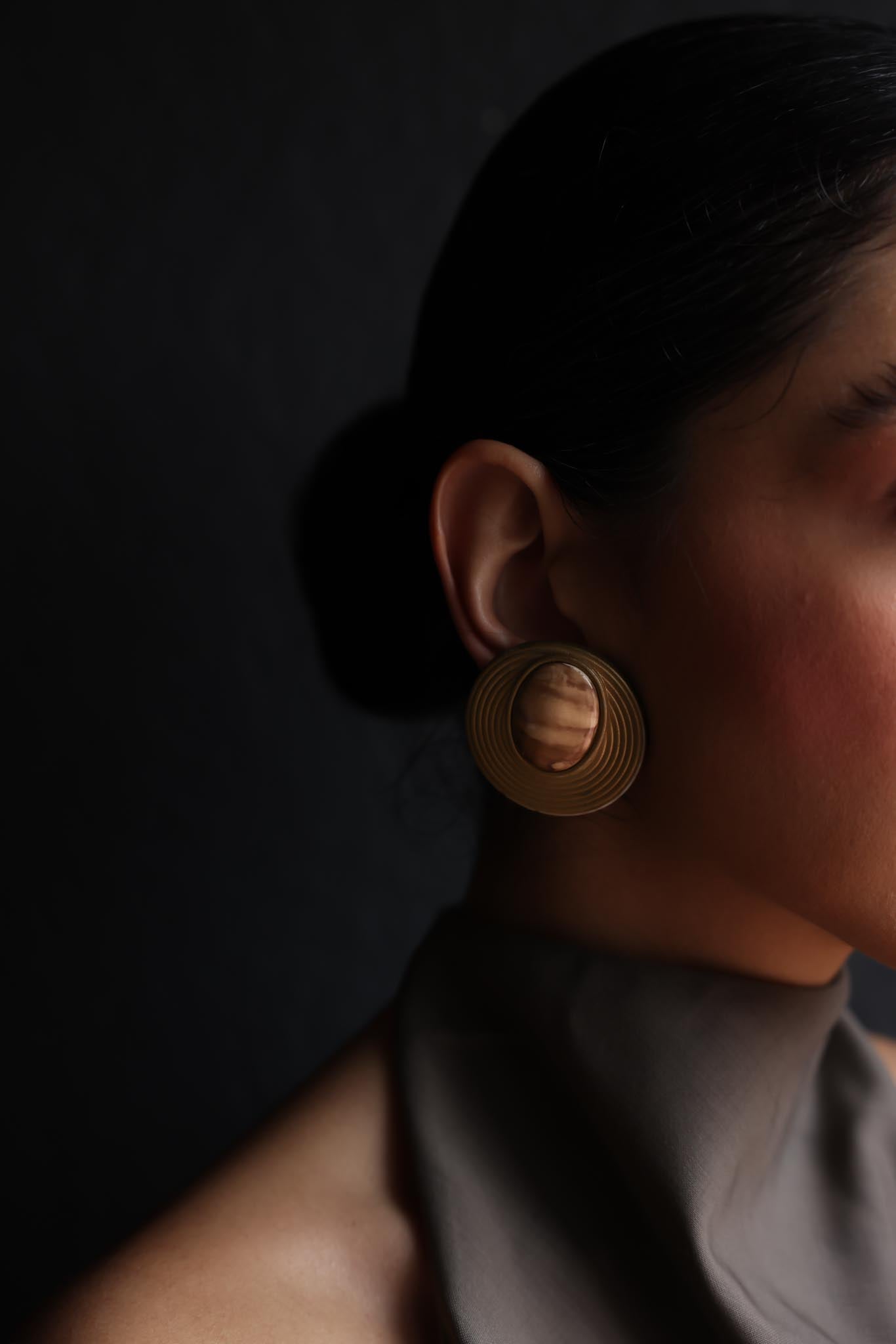 Earthy Swirl Clip-On Earrings|Vintage Baazaar 