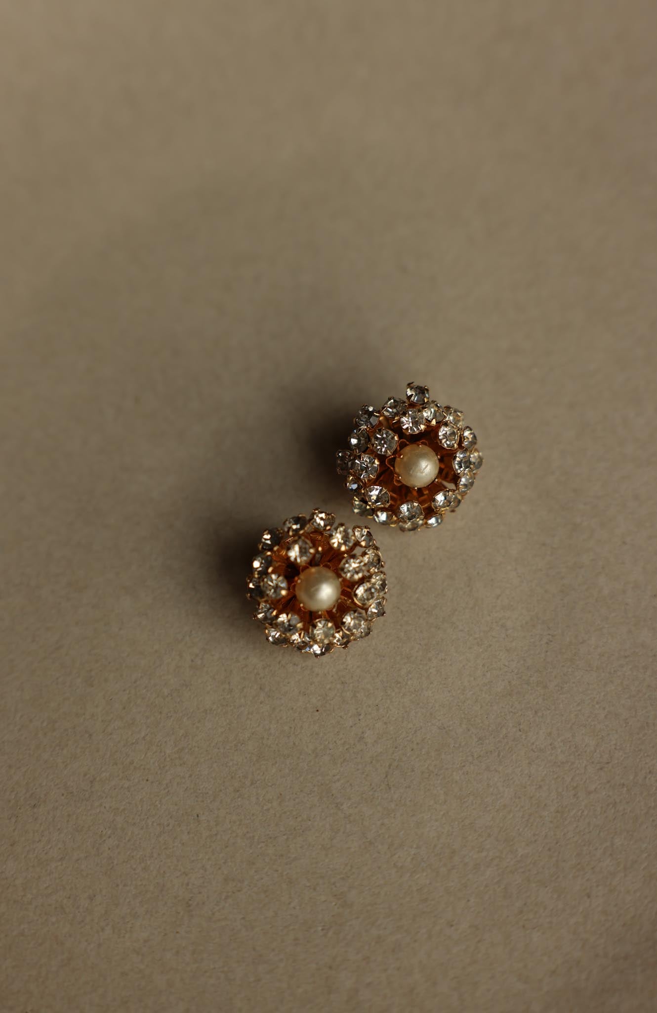 Gold-Tone Faux Pearl And Rhinestone Cluster Clip-On Earrings|Vintage Baazaar 