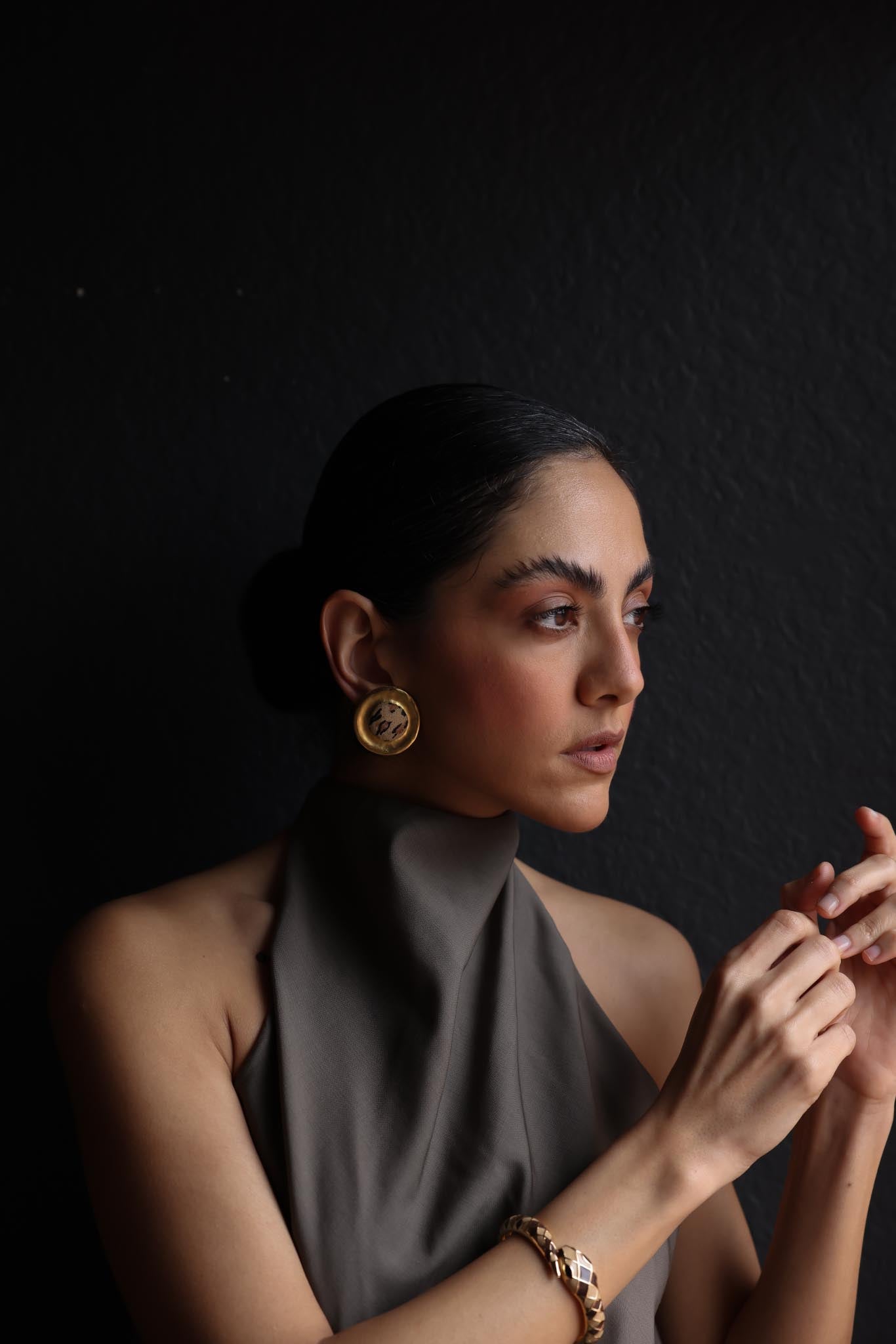 Brushed Gold Leopard Clip-On Earrings|Vintage Baazaar 