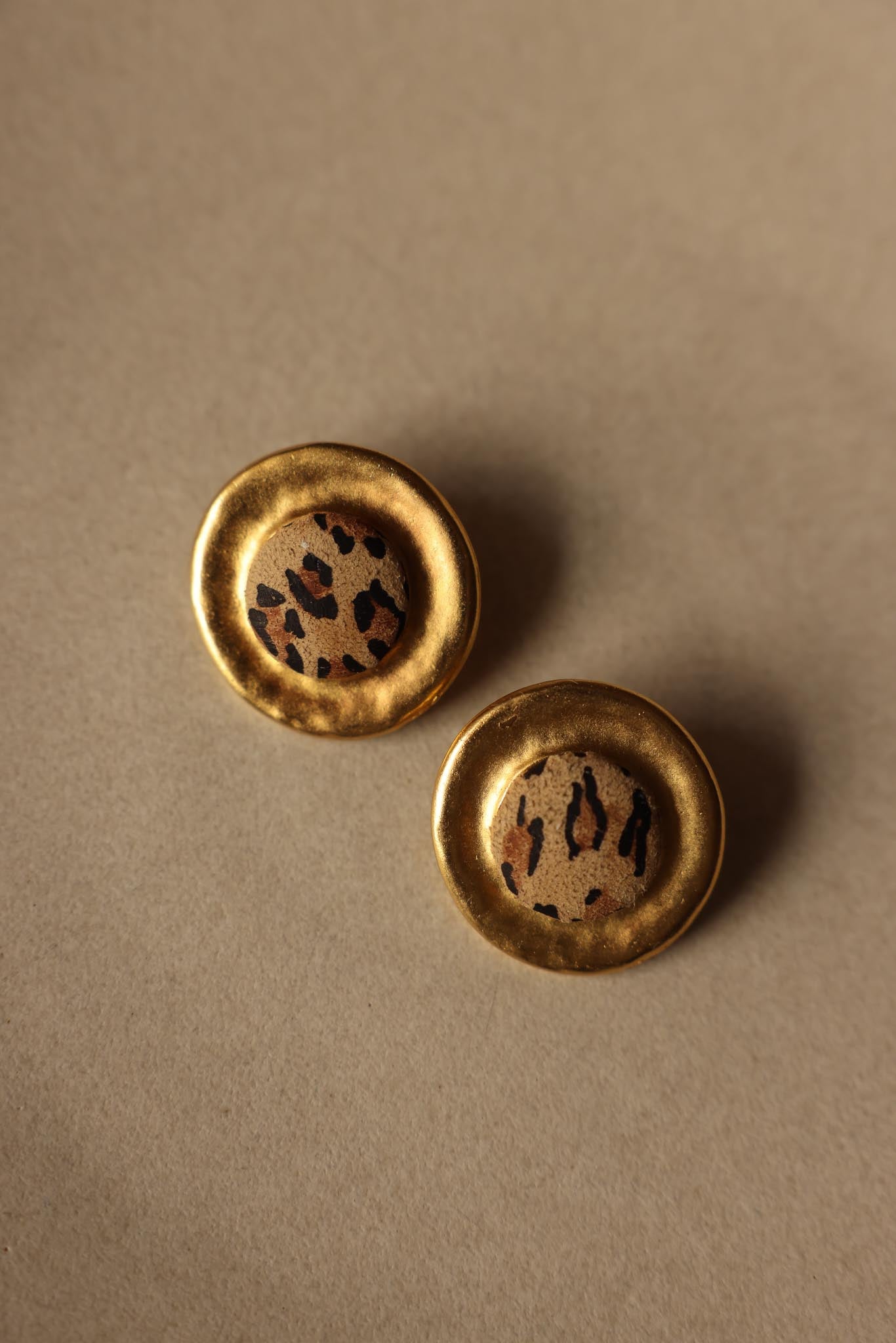 Brushed Gold Leopard Clip-On Earrings|Vintage Baazaar 