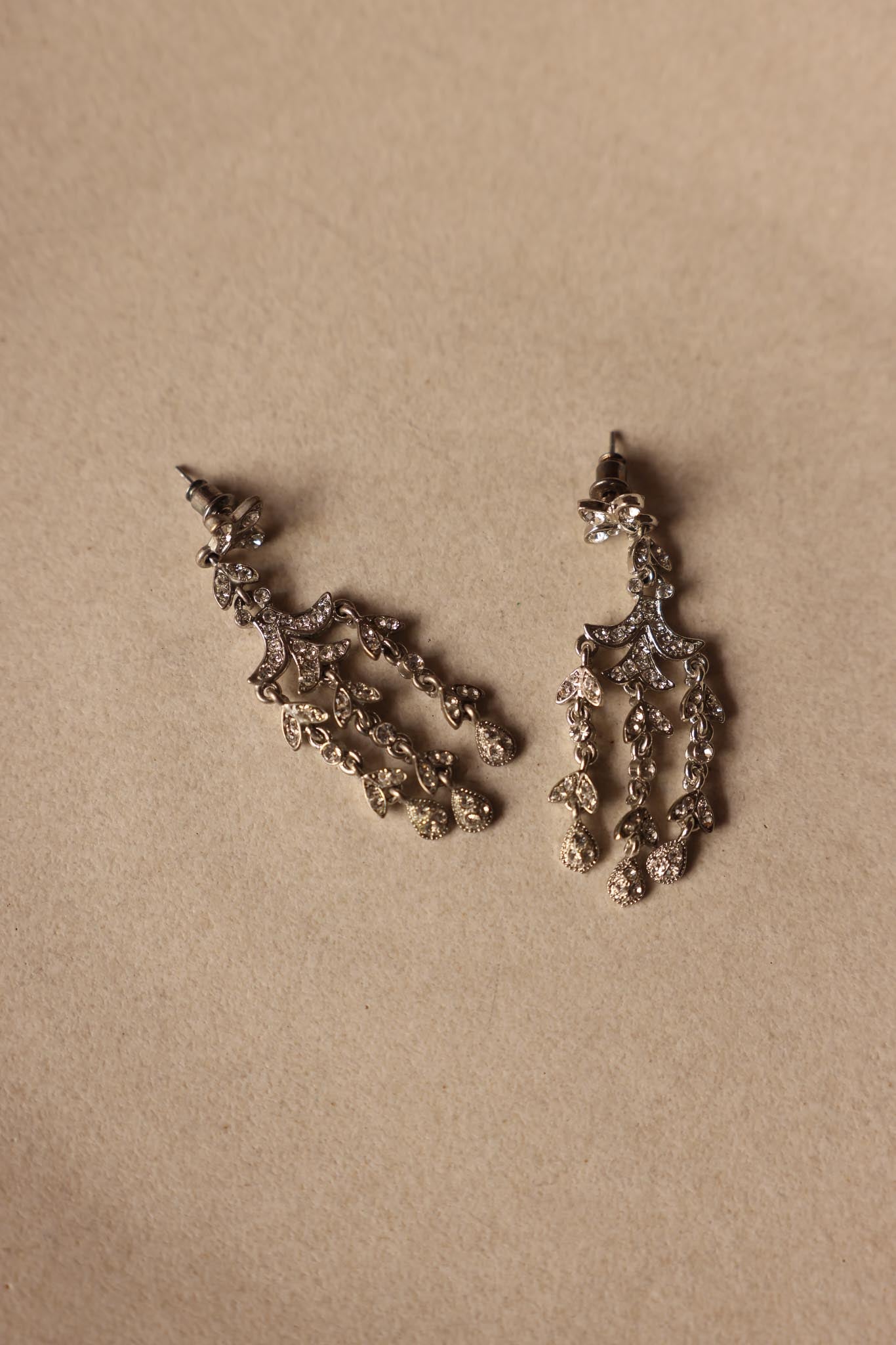 Silver Chandelier Pierced Earrings|Vintage Baazaar 