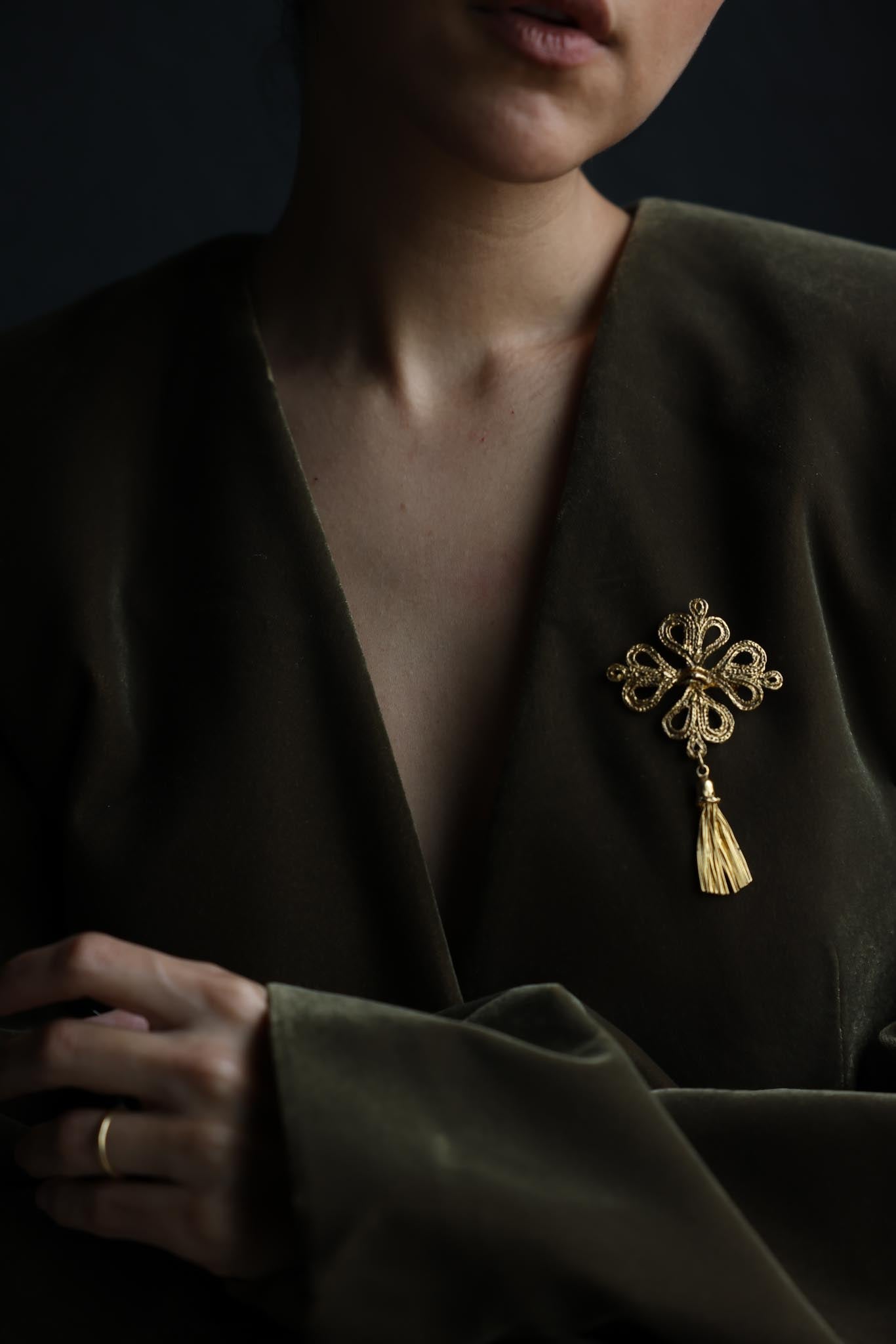 Gold Tone Filigree Tassel Brooch
