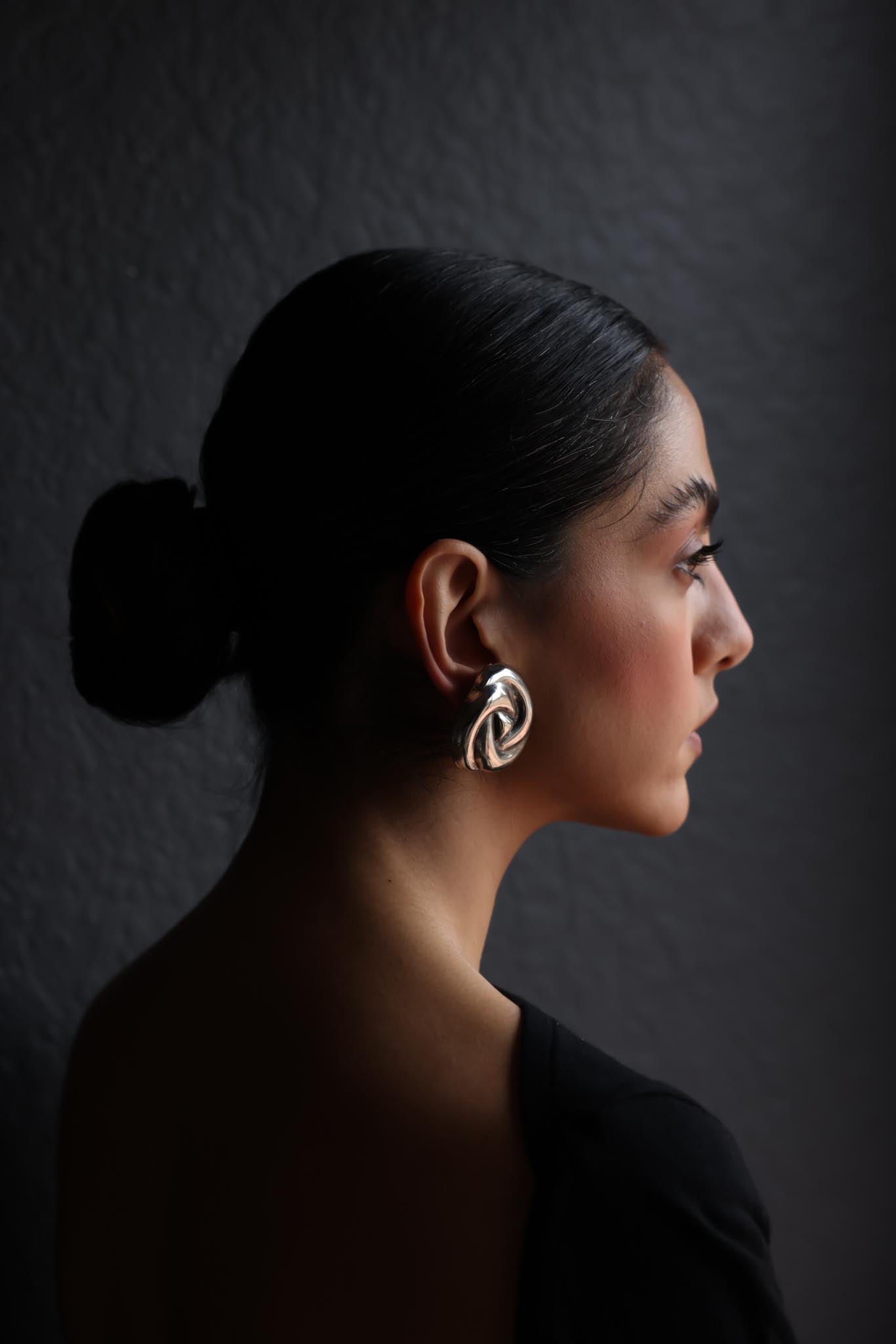 Silver Knot Clip-On Earrings|Vintage Baazaar 