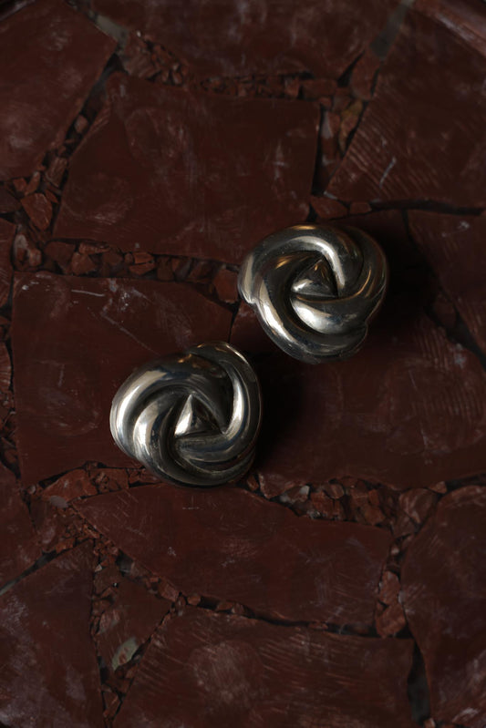 Silver Knot Clip-On Earrings|Vintage Baazaar 