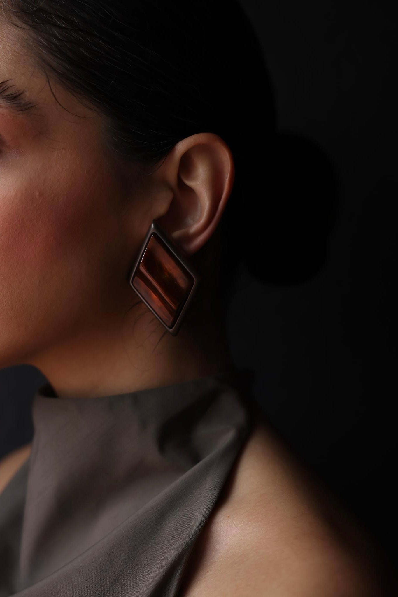 Bronze Ember Clip-On Earrings|Vintage Baazaar 