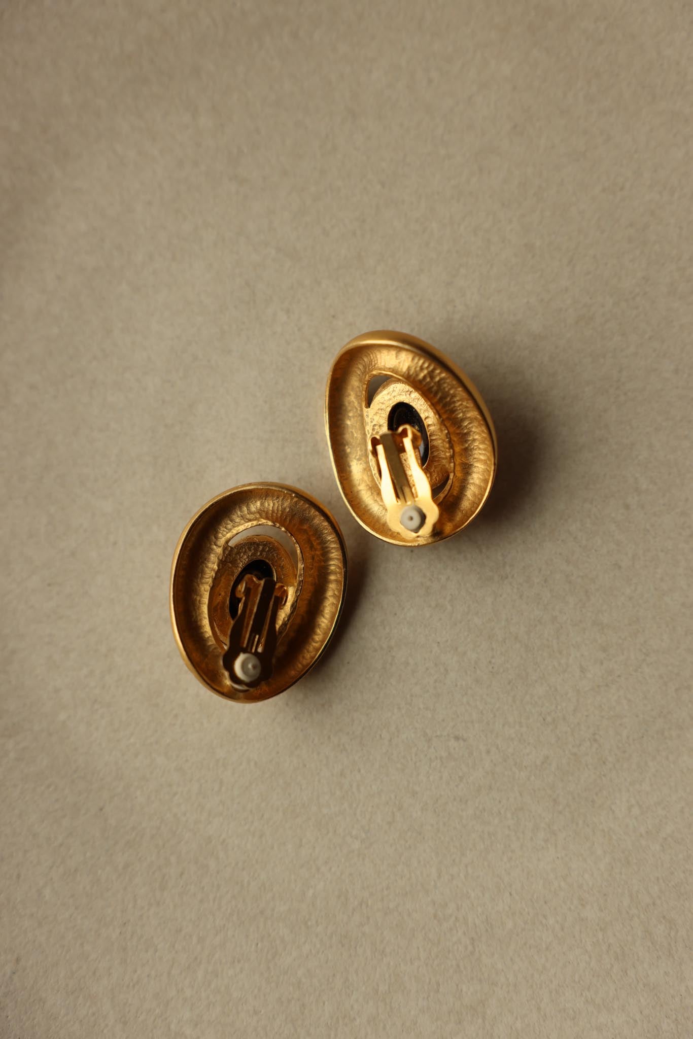 Matte Gold Black Cabochon Clip-On Earrings