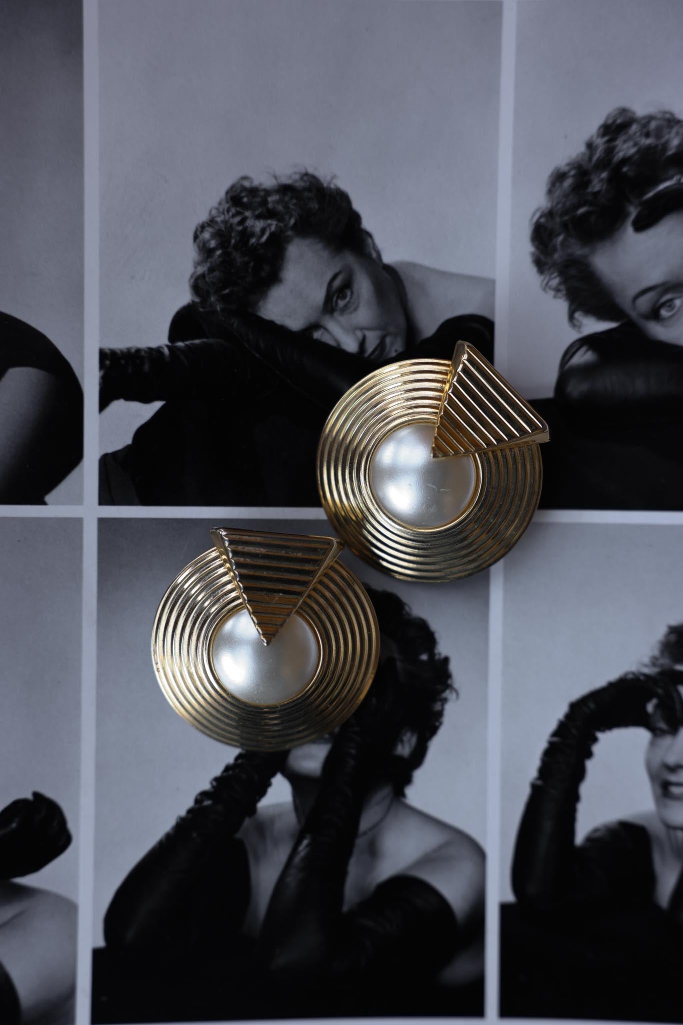 Golden Orbit Pearl Earrings|Vintage Baazaar 
