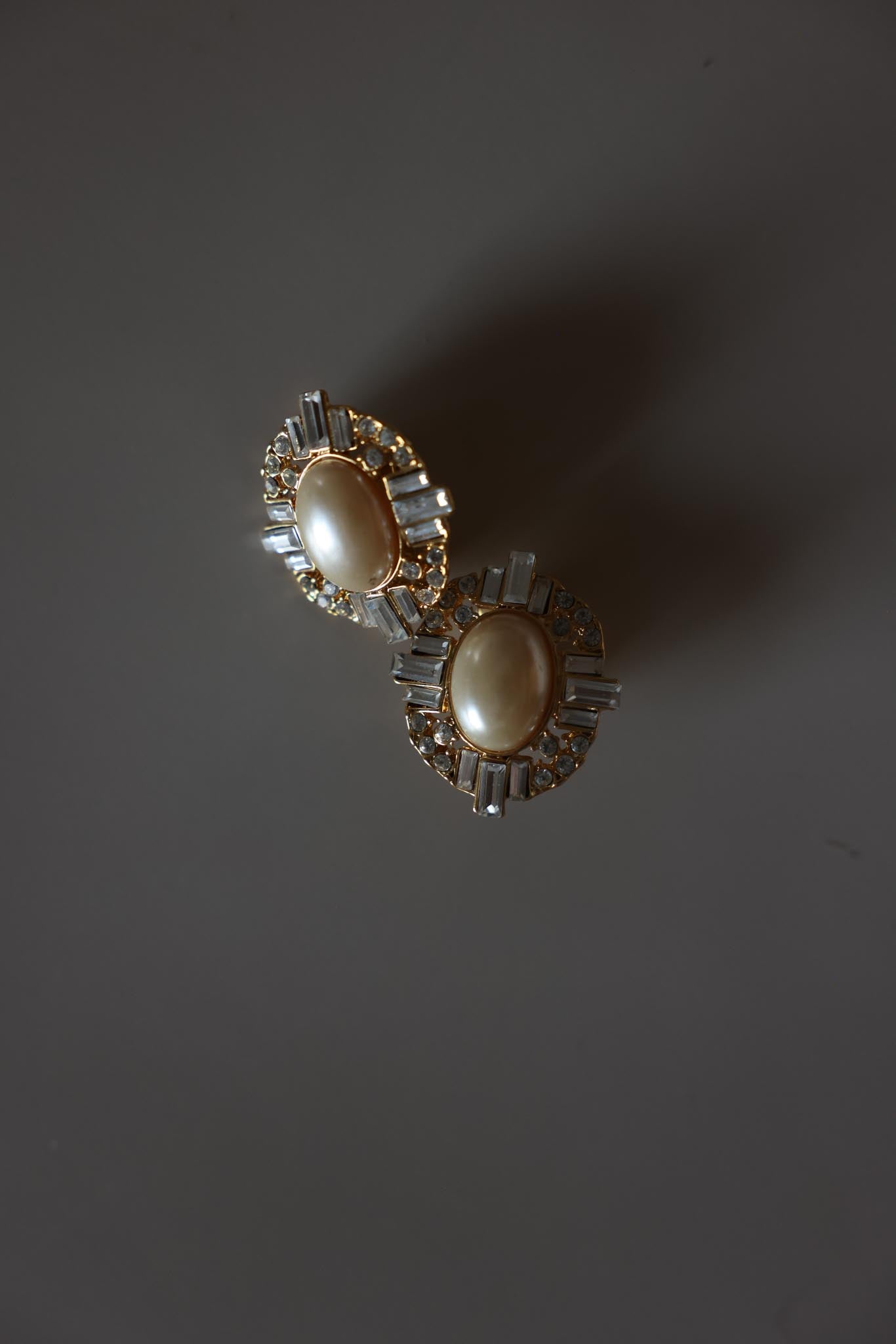 Faux Pearl Rhinestone Oval Clip-On Earrings