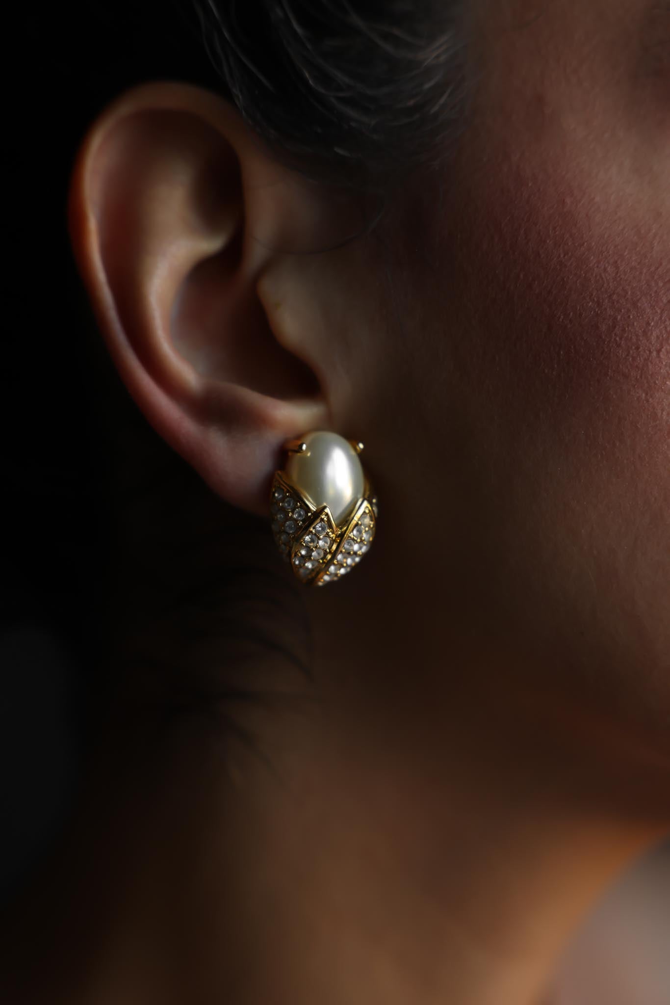 Gold Tone Faux Pearl Rhinestone Clip-On Earrings