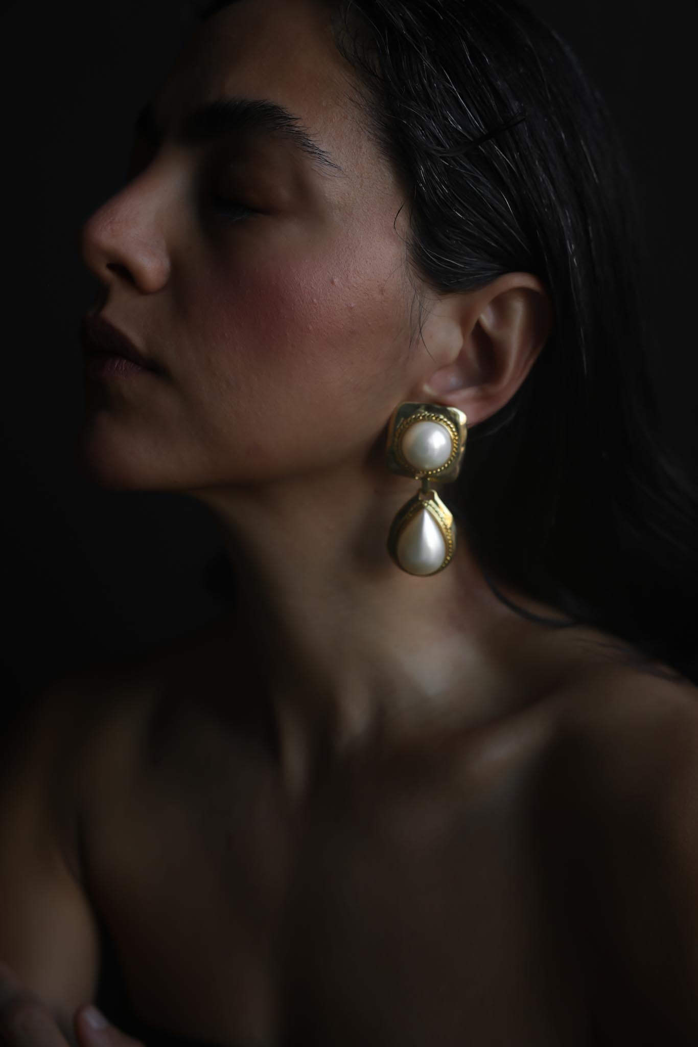 Gold Tone Faux Pearl Drop Clip-On Earrings|Vintage Baazaar 