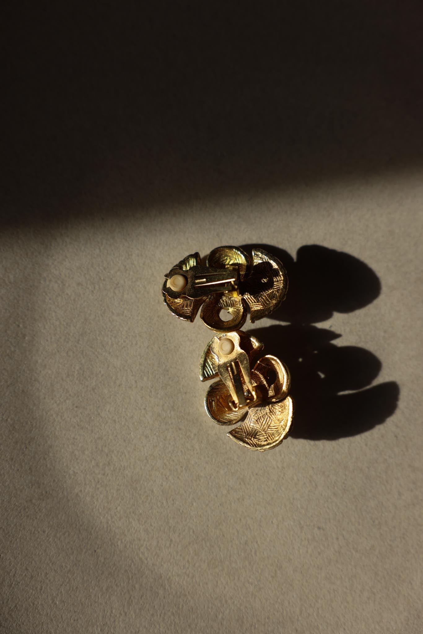 Gold Tone Pink Cabochon Clip-On Earrings