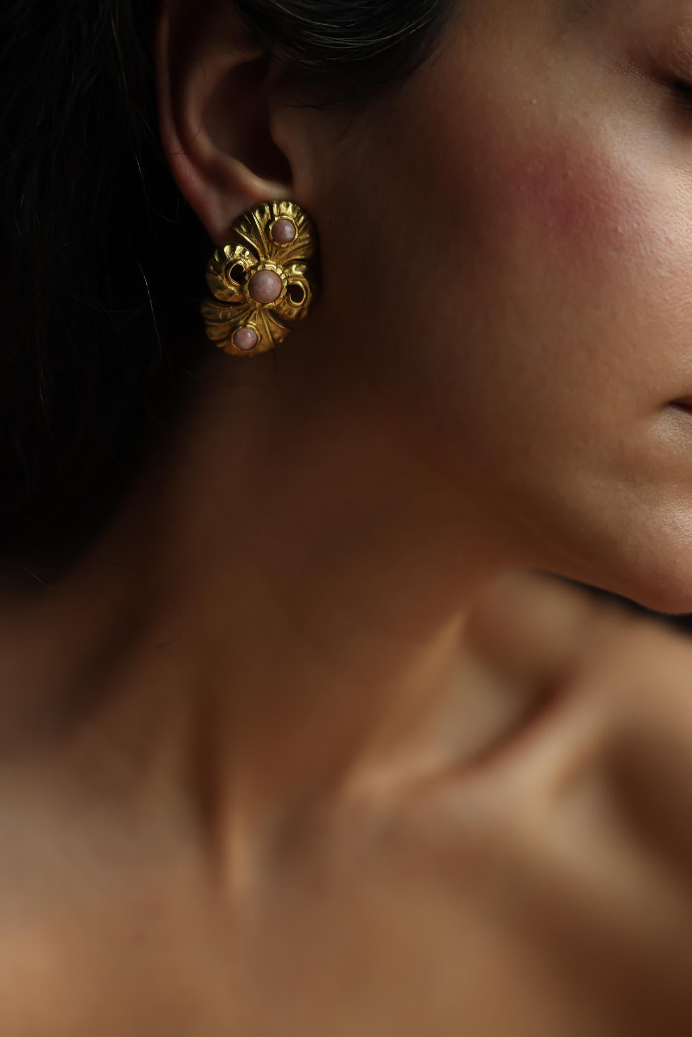 Gold Tone Pink Cabochon Clip-On Earrings