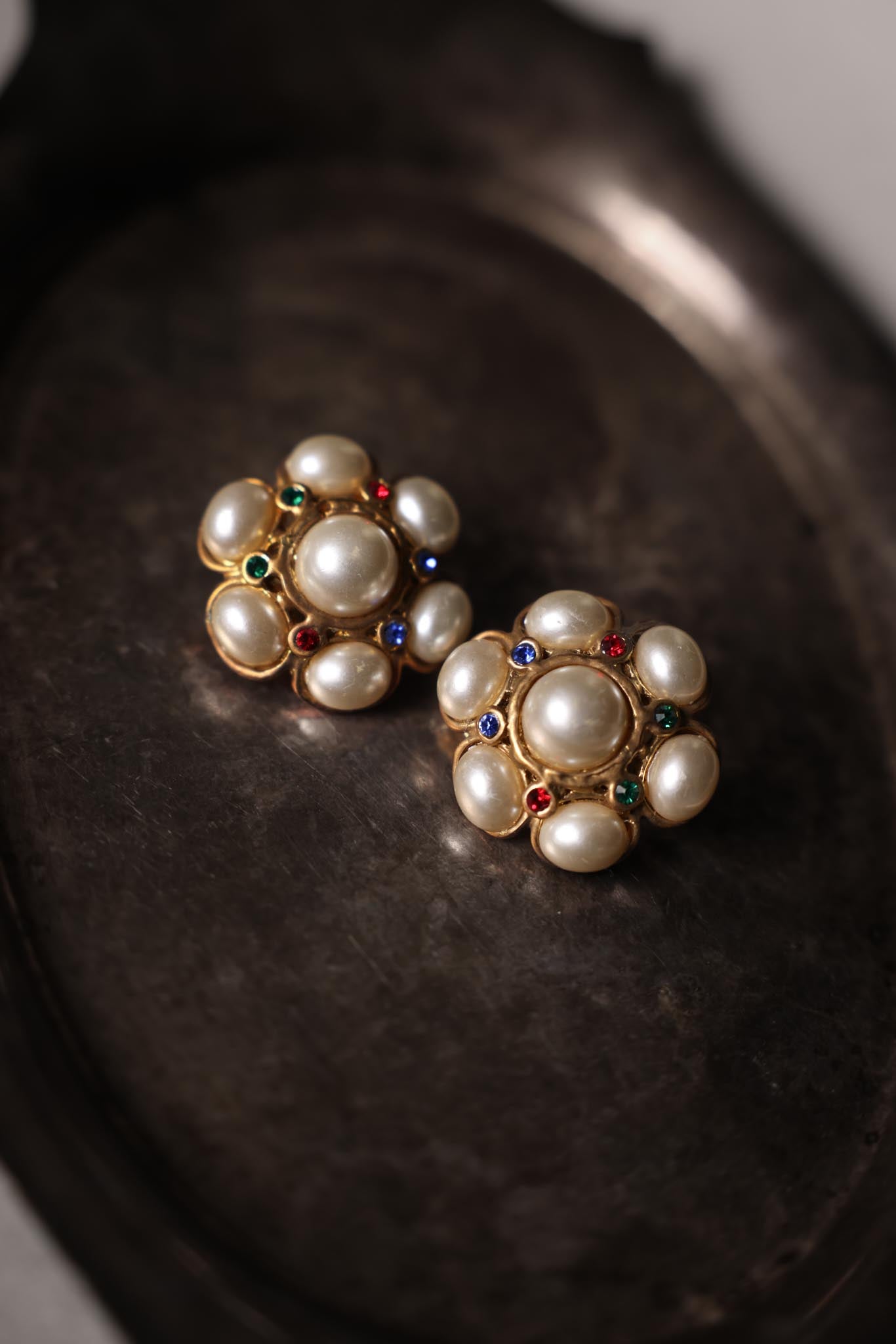 Multicolor Faux Pearl Cluster Clip-On Earrings