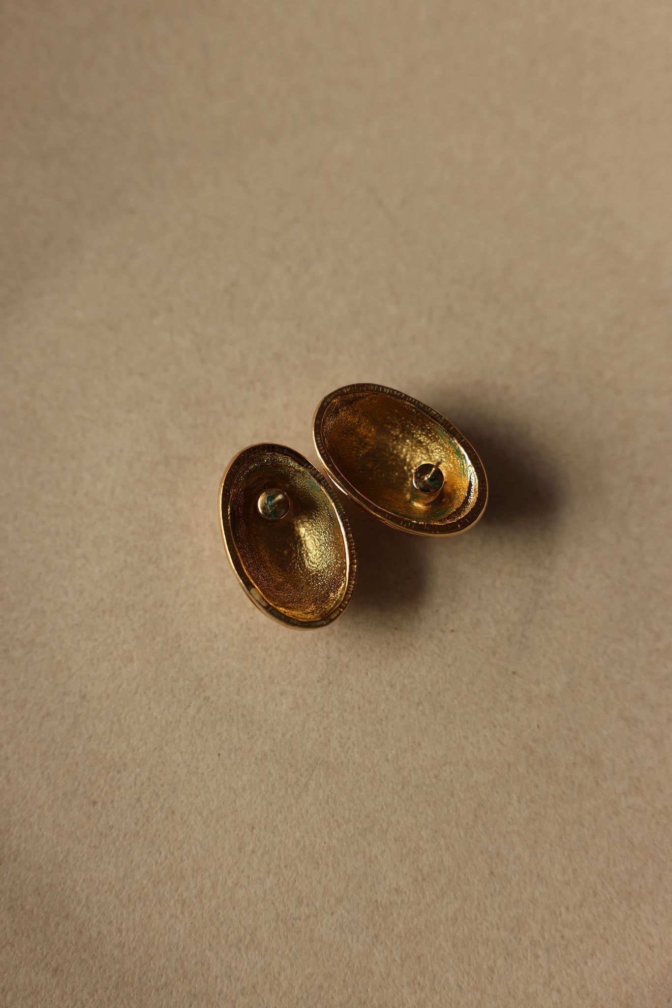 Ribbed Gold Pierced Earrings|Vintage Baazaar 