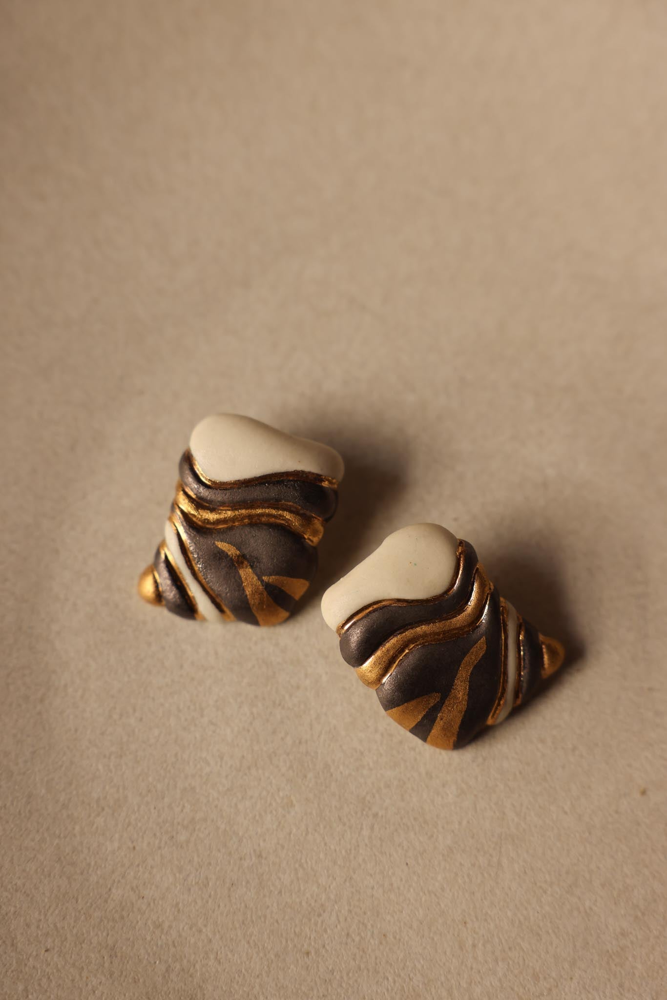 Wave Pierced Earrings|Vintage Baazaar 