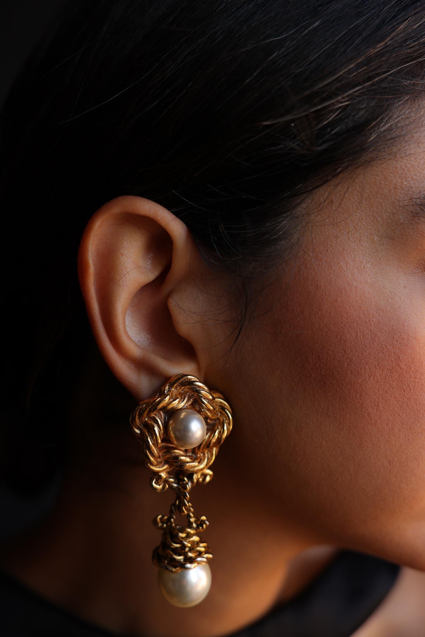Baroque Elegance Pearl Drop Earrings|Vintage Baazaar 