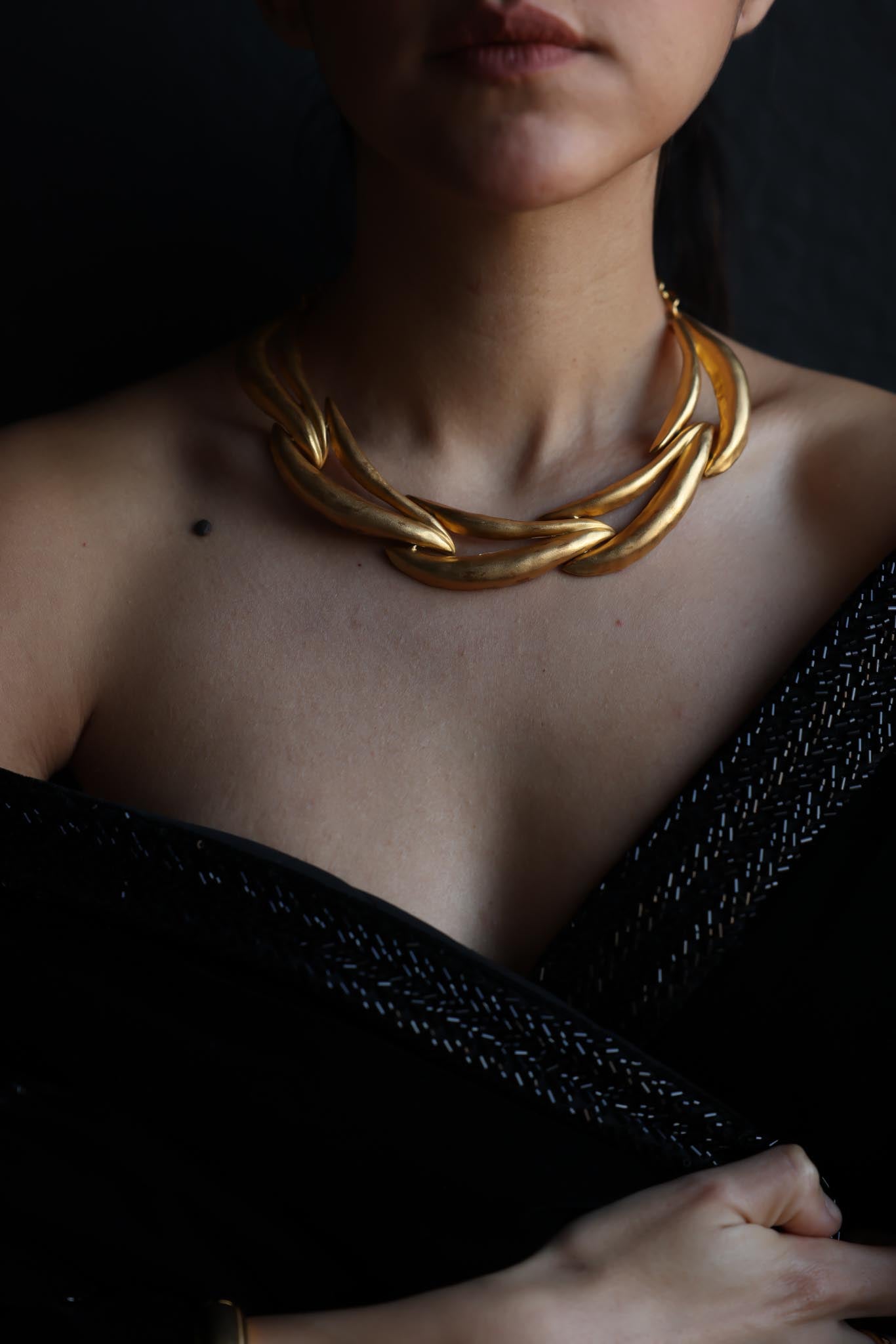 Matte Gold-Plated Statement Necklace|Vintage Baazaar 