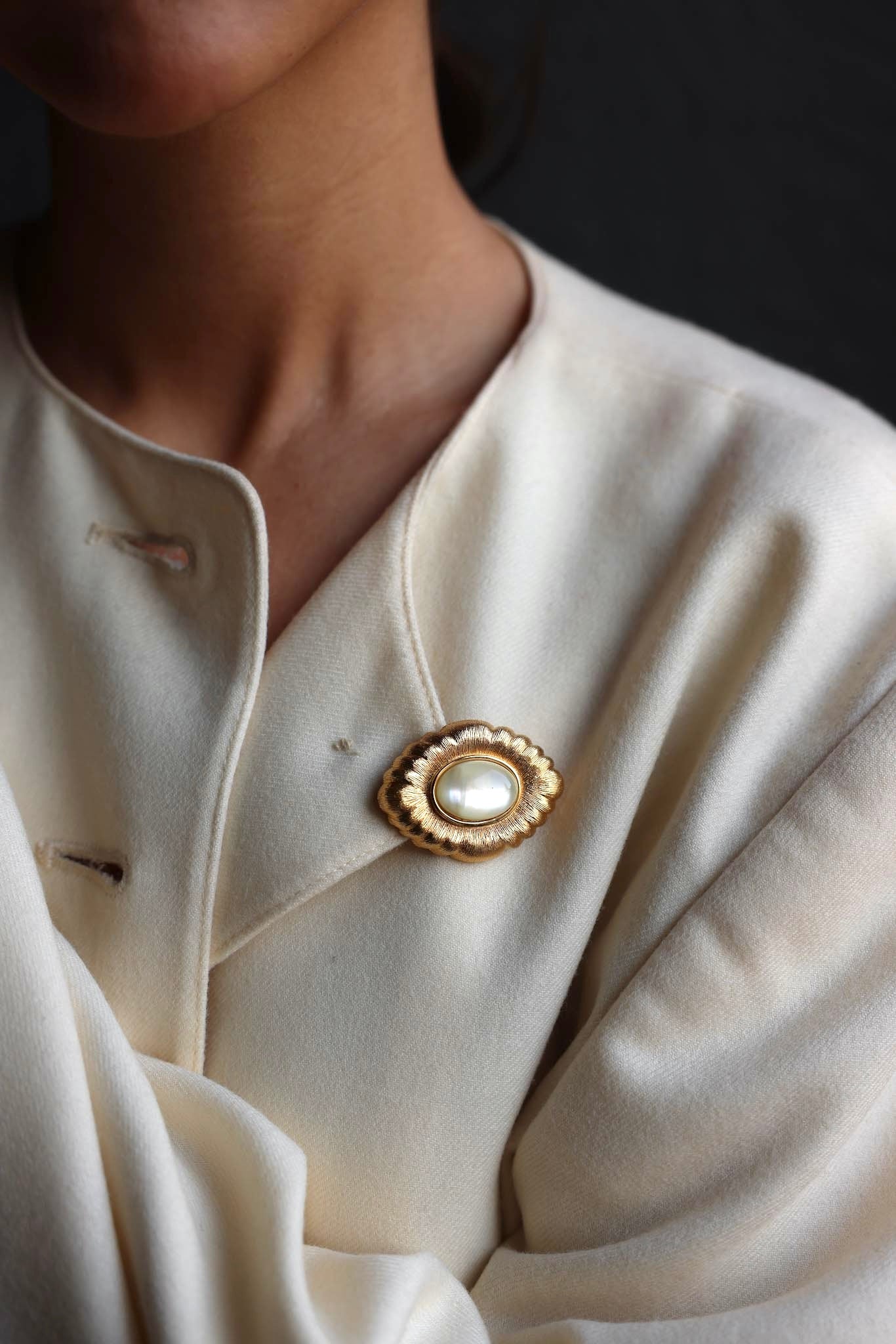 Golden Glow Oval Brooch by Monet|Vintage Baazaar 