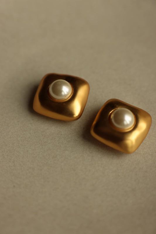 10K Gold Oversized Sculptural Clip-On Earrings