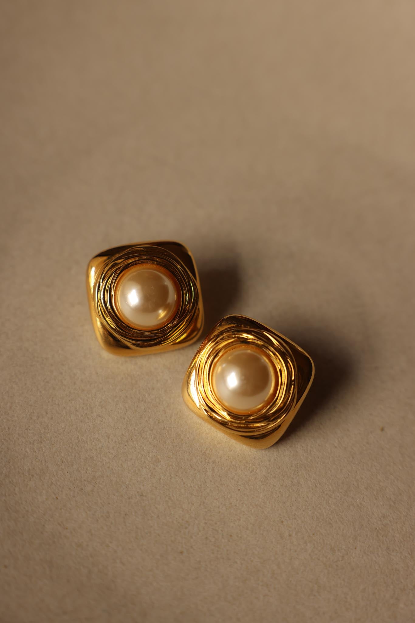 Golden Square  Pearl Earrings|Vintage Baazaar 