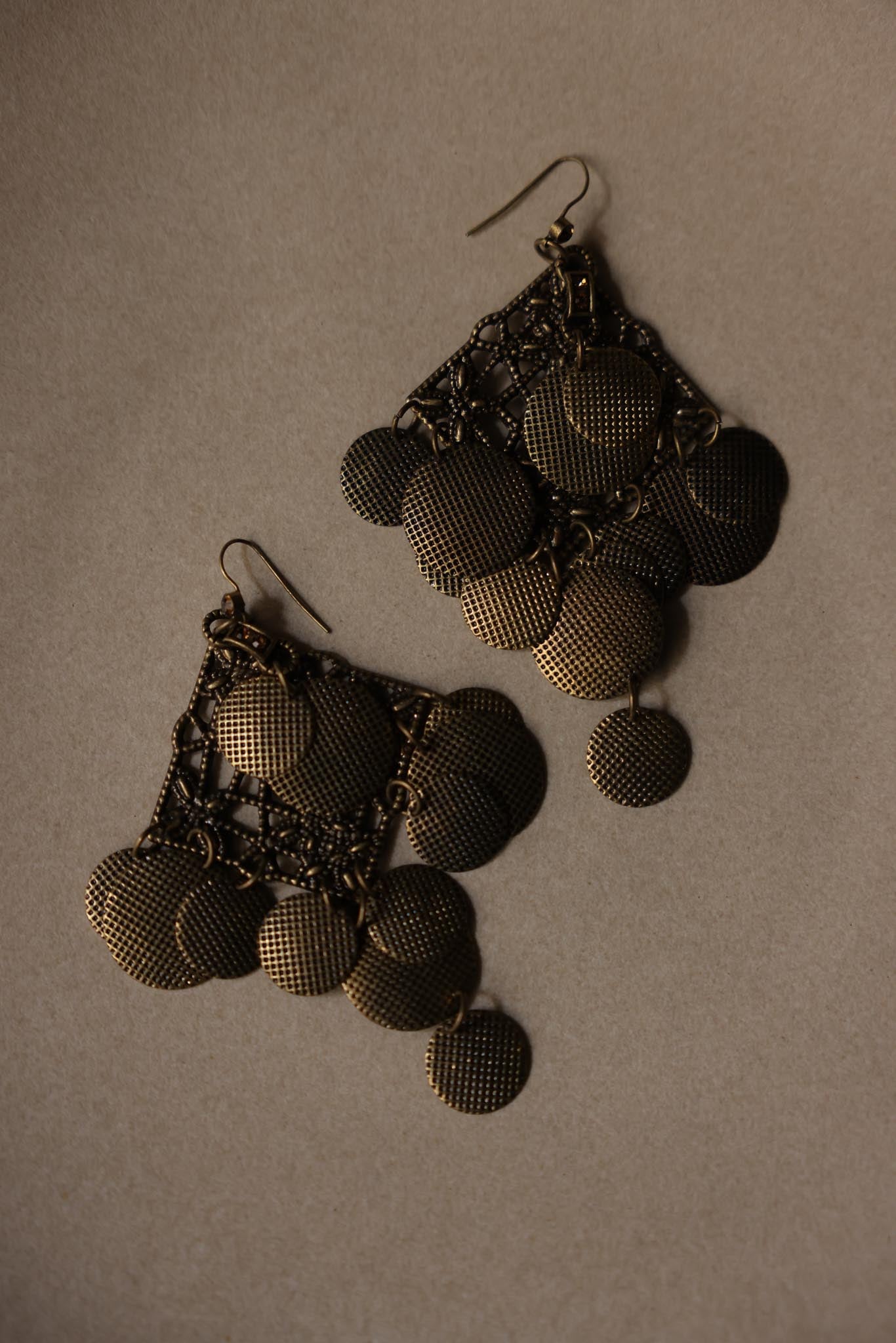 Brass Cascade Disc Earrings|Vintage Baazaar 