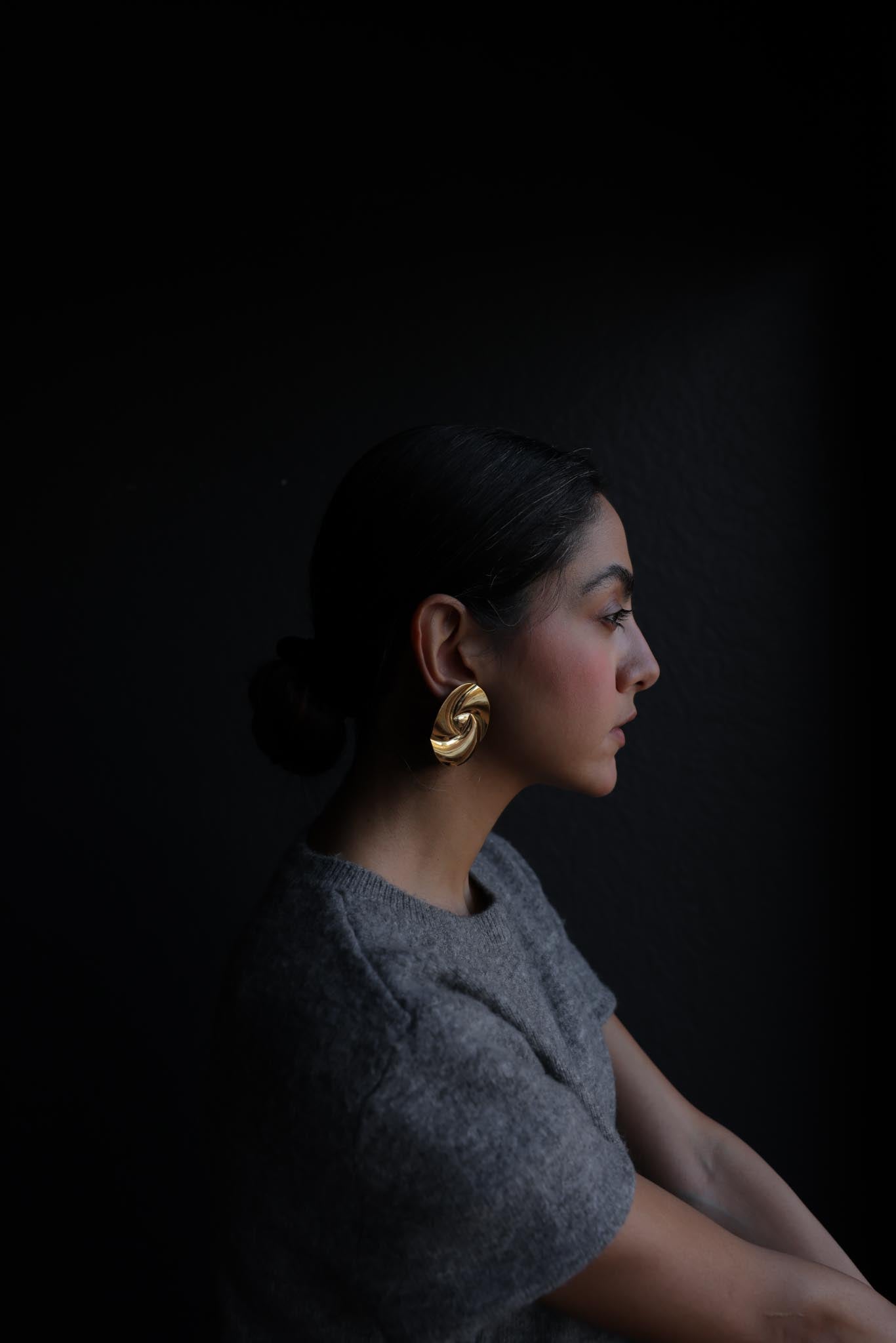 Golden Swirl Earrings|Vintage Baazaar 