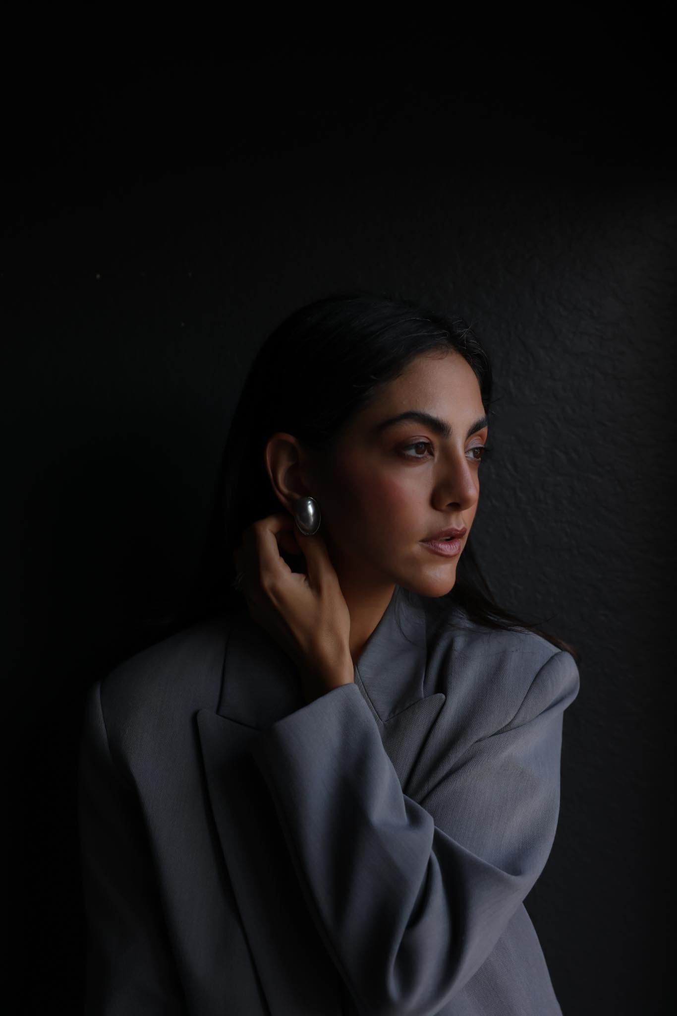 Les Bernard Silver-Tone Pearl Earrings|Vintage Baazaar 