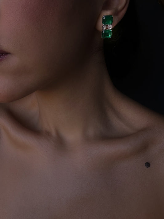 Emerald Splendor Screwback Earrings|Vintage Baazaar 