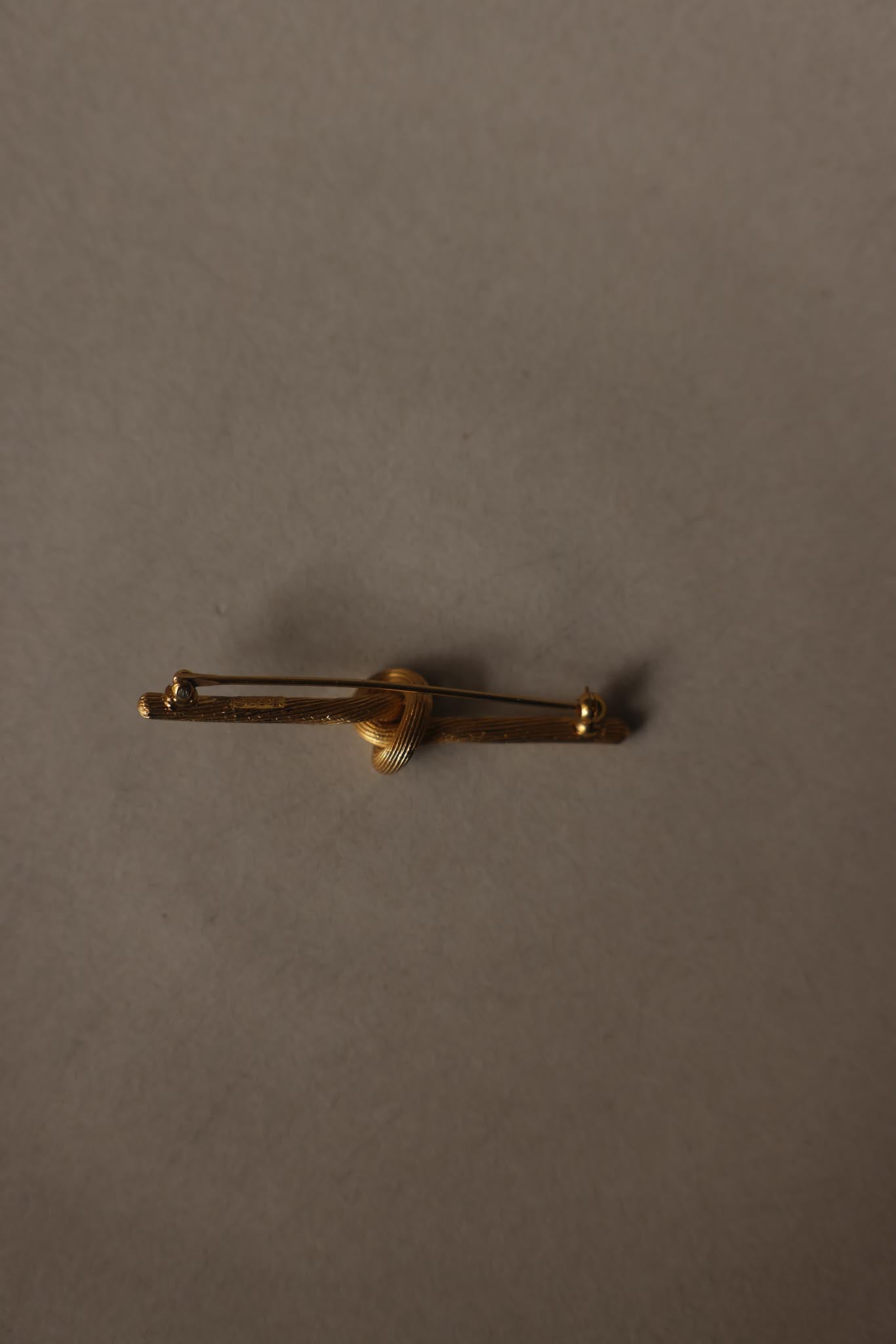 Trifari Gold Tonę Knot Bar Brooch