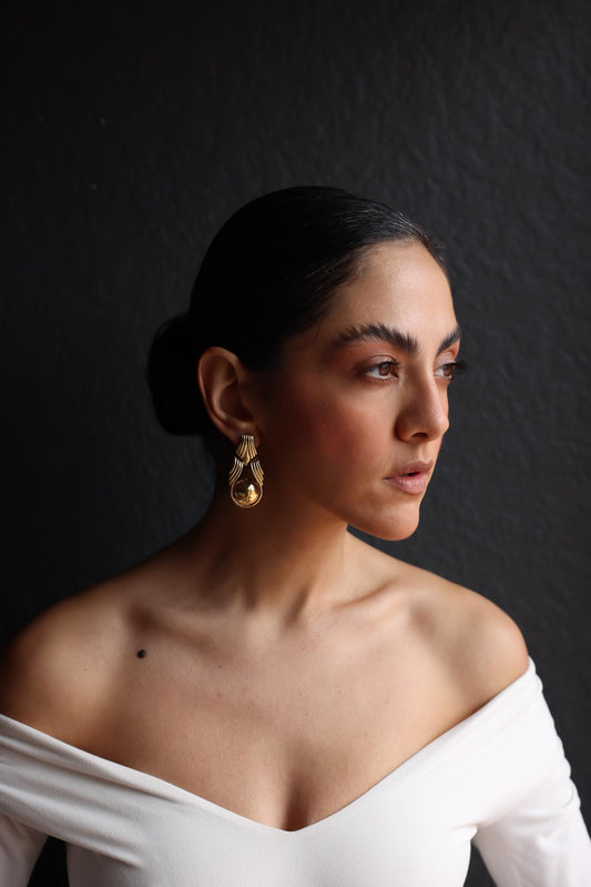 Monet Drop Clip-On Earrings|Vintage Baazaar 