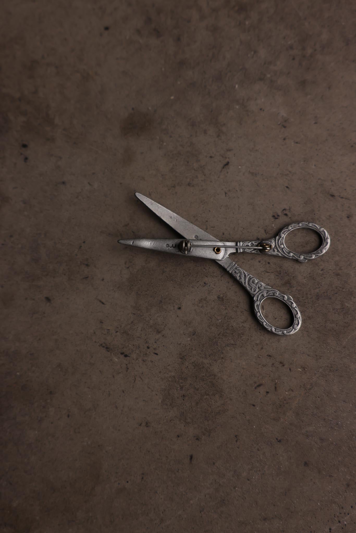 Silver-Tone Scissors Motif Clip-On Brooch